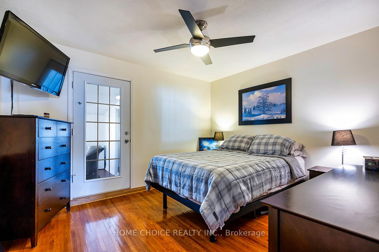 Photo 20 of 913 Walton Boulevard, Whitby, Williamsburg — HOMEH