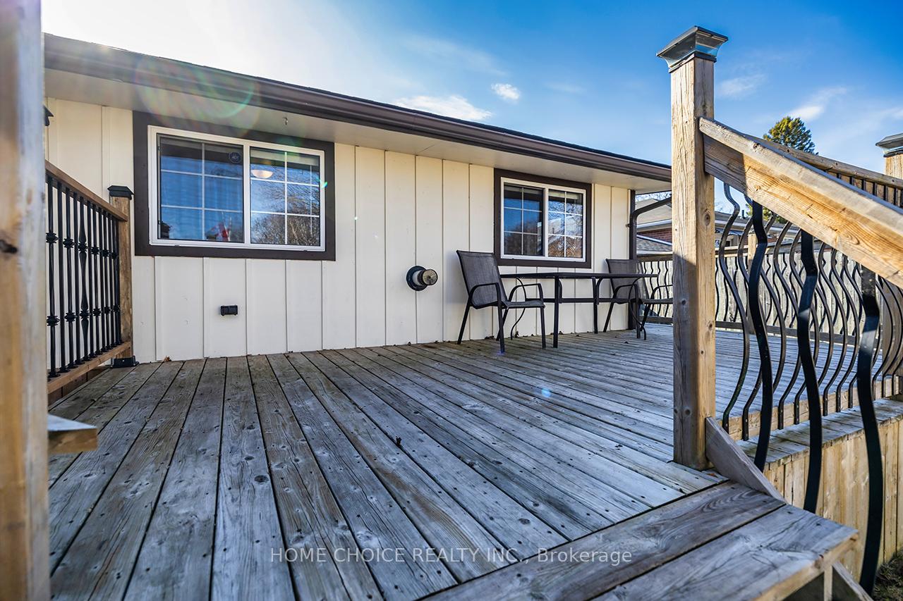 Photo 40 of 913 Walton Boulevard, Whitby, Williamsburg — HOMEH