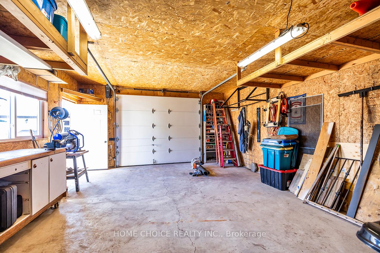 Photo 45 of 913 Walton Boulevard, Whitby, Williamsburg — HOMEH