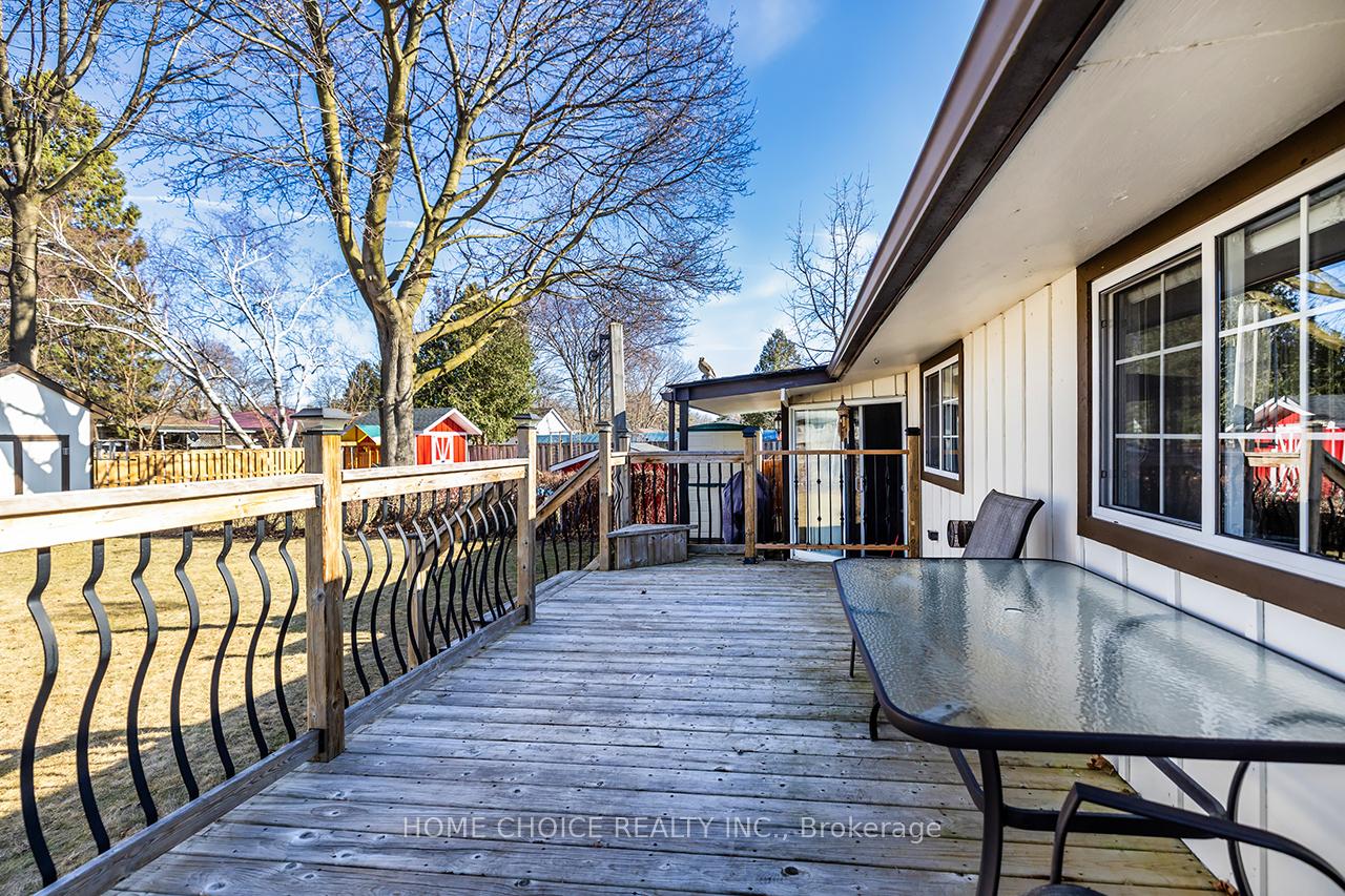 Photo 47 of 913 Walton Boulevard, Whitby, Williamsburg — HOMEH