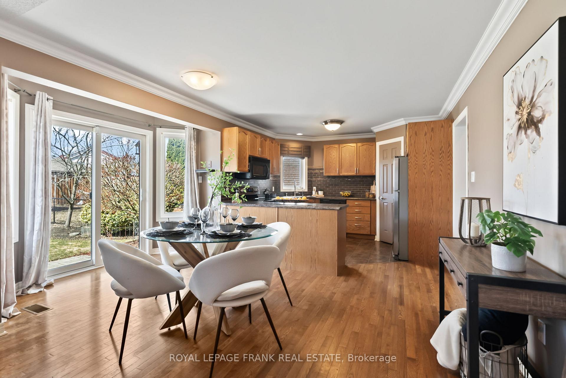 Photo 12 of 148 Niagara Drive, Oshawa, Samac — HOMEH
