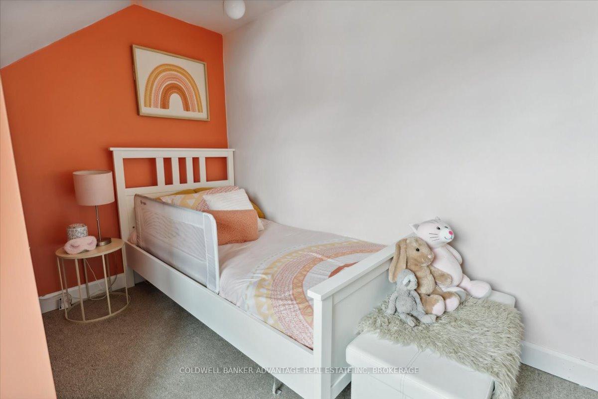 Photo 33 of 206 Maple Avenue, Welland, Broadway — HOMEH
