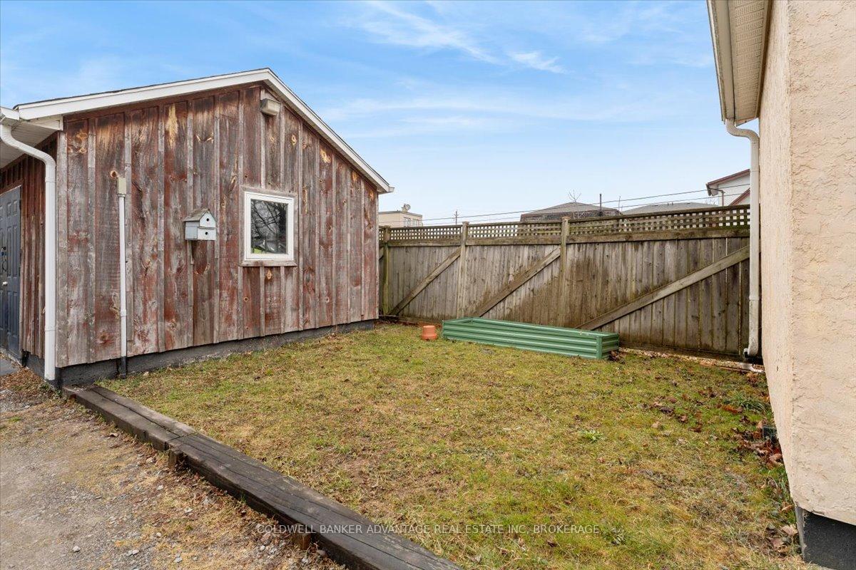 Photo 39 of 206 Maple Avenue, Welland, Broadway — HOMEH