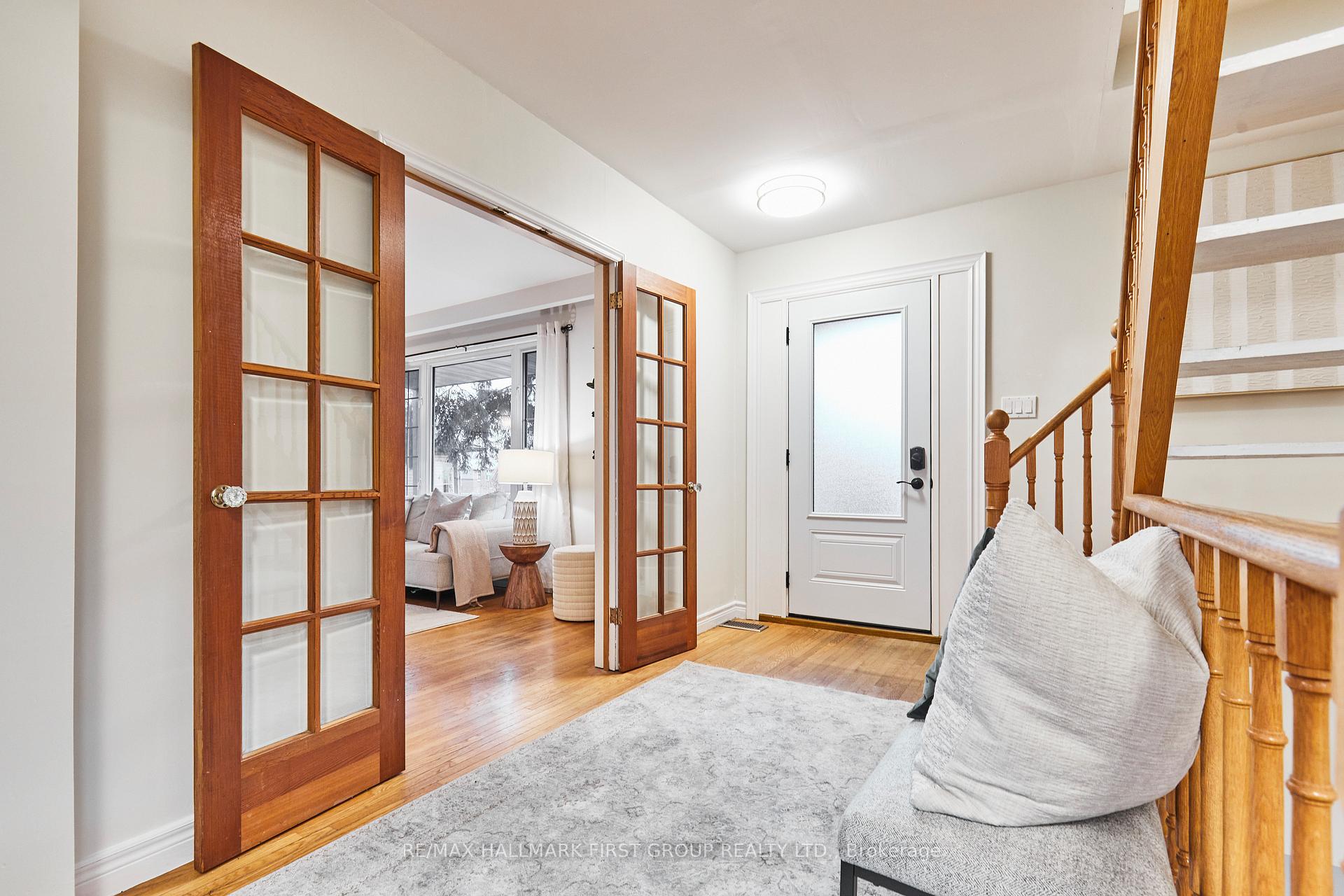 Photo 5 of 856 Vicki Drive, Pickering, West Shore — HOMEH
