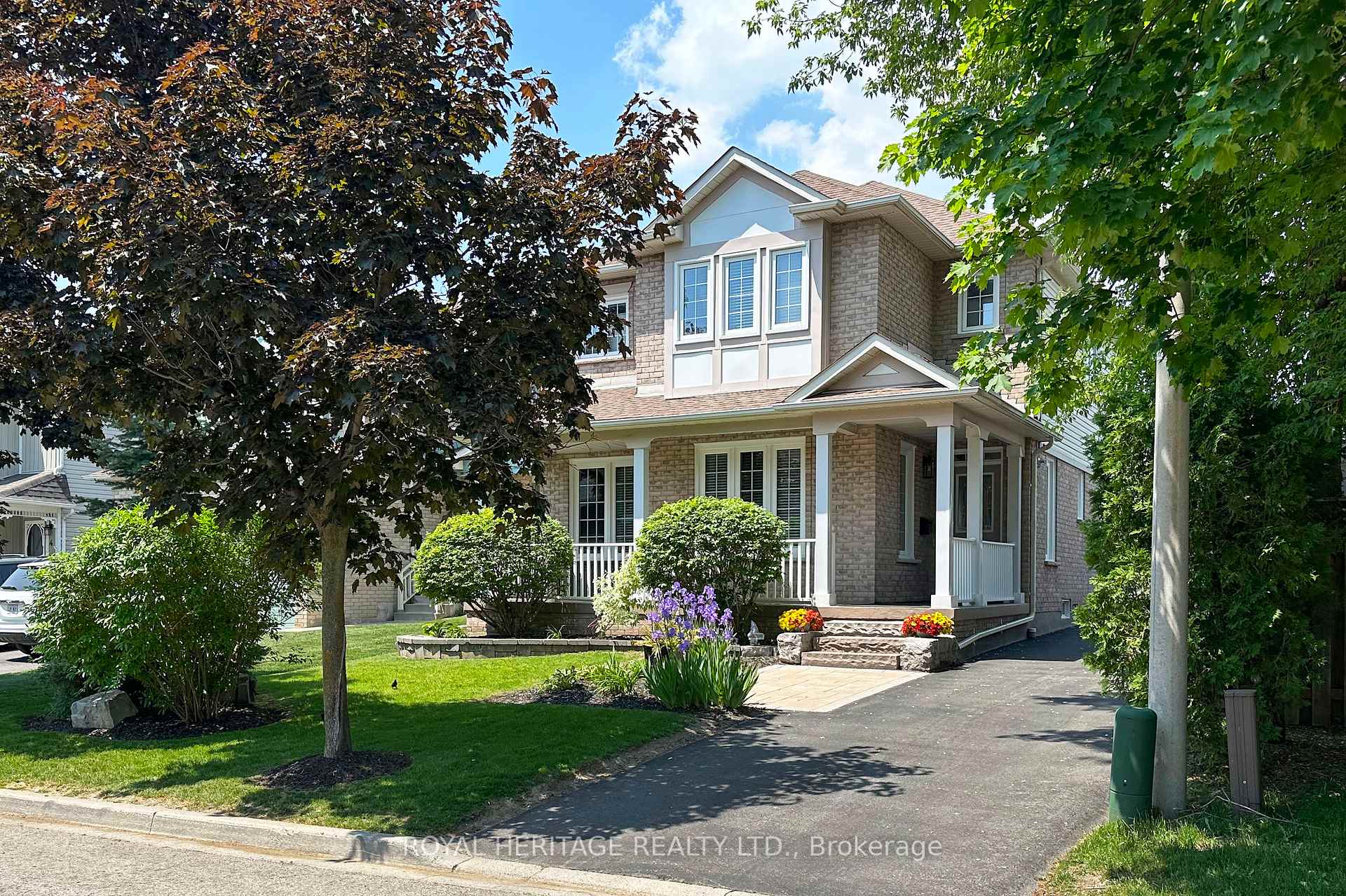 Front of 8 Bedell Crescent