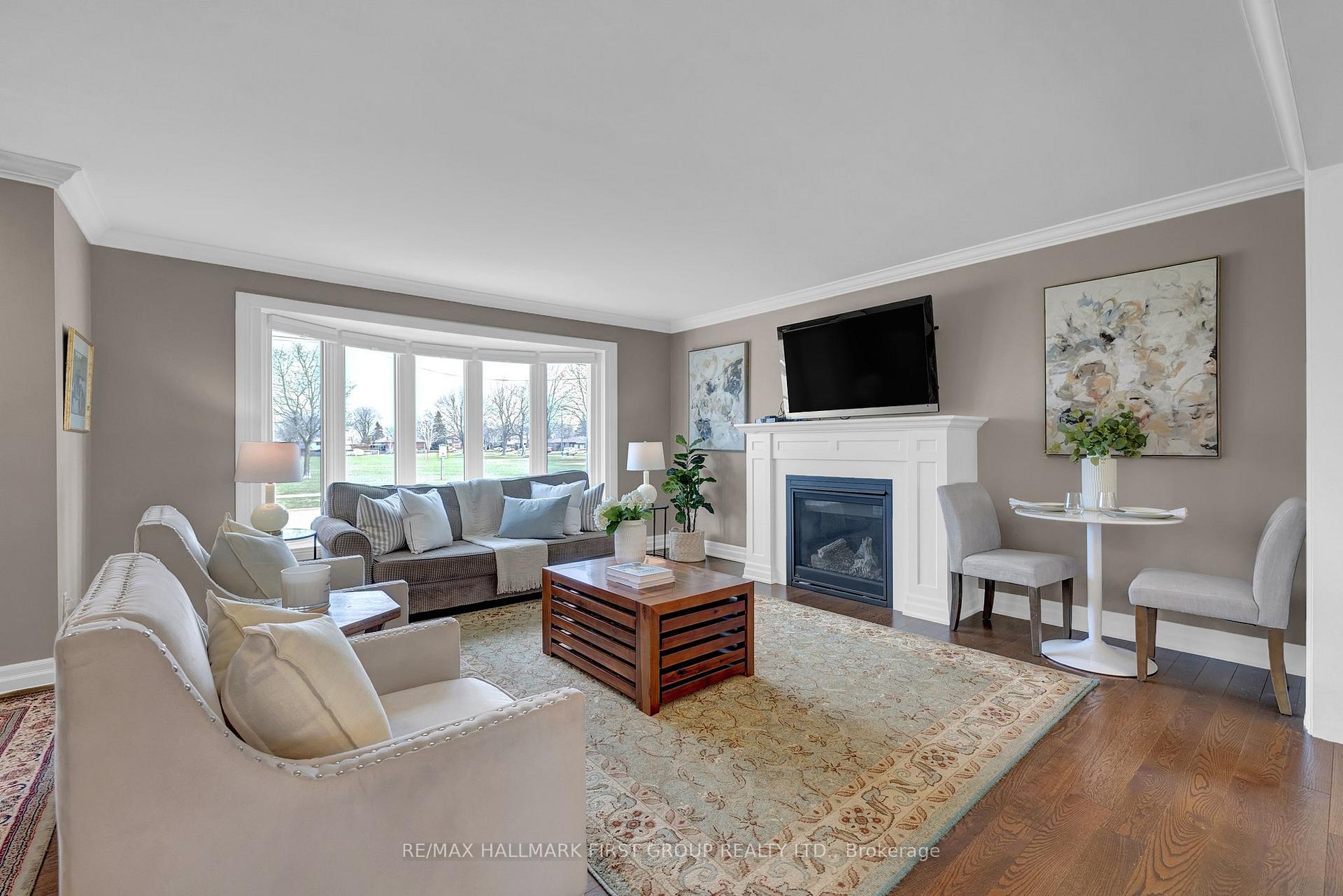 Photo 9 of 110 Athabasca Street, Oshawa, Donevan — HOMEH
