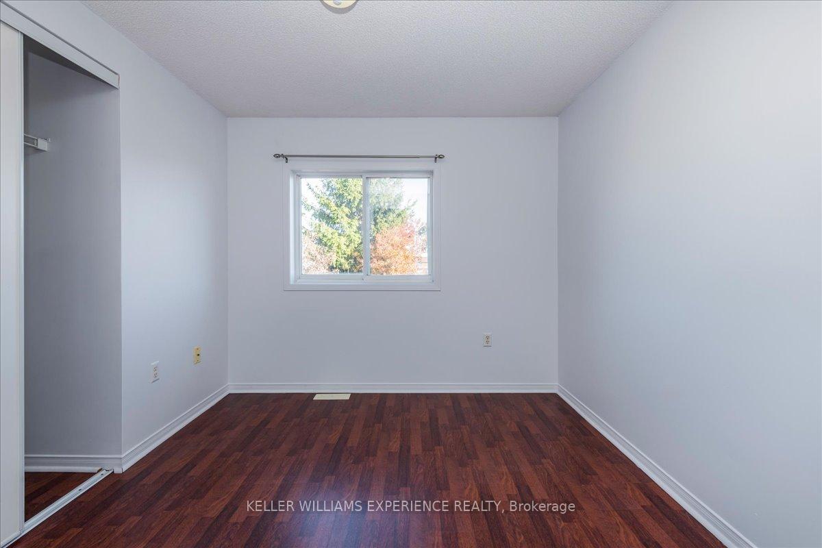 Photo 9 of 4 Tunbridge Road, Barrie, Georgian Drive — HOMEH