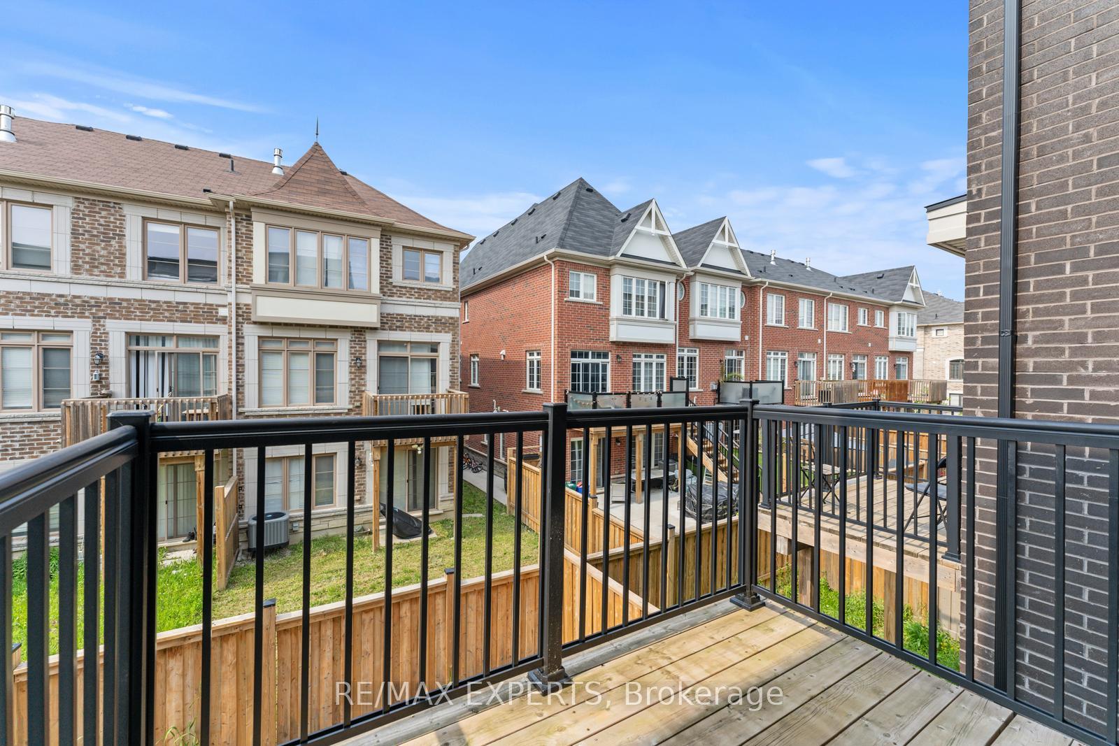 Photo 19 of 172 Sydney Circle, Vaughan, Vellore Village — HOMEH