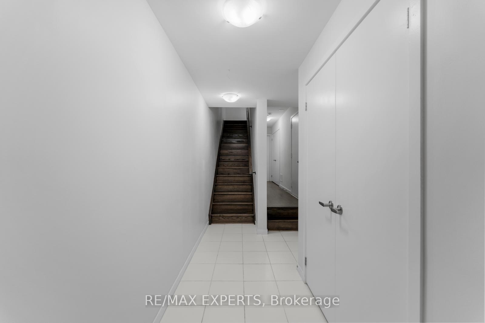 Photo 30 of 172 Sydney Circle, Vaughan, Vellore Village — HOMEH