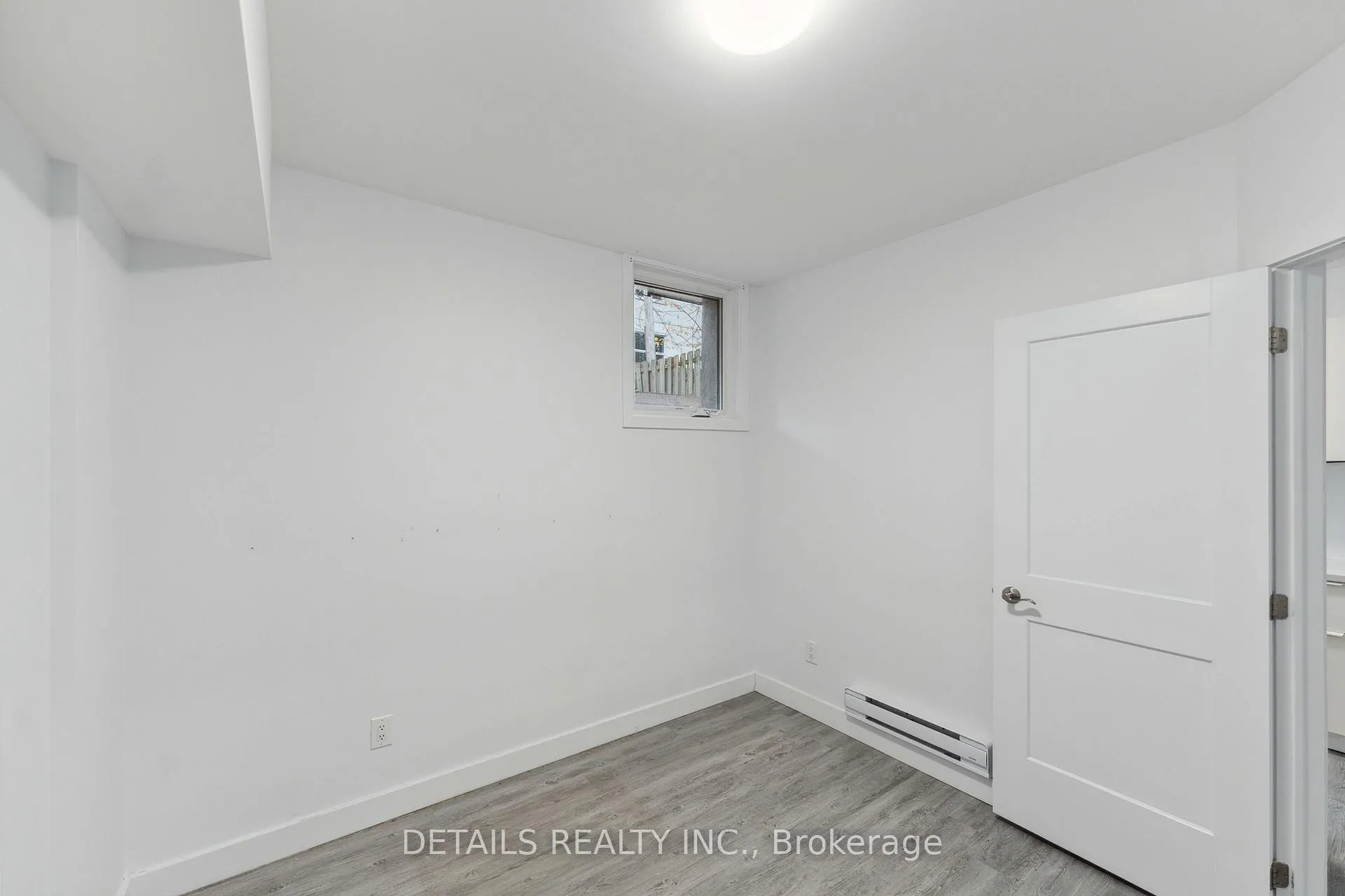 Photo 12 of Unit B, 828 B Maplewood Avenue, Ottawa, Queensway Terrace North — HOMEH