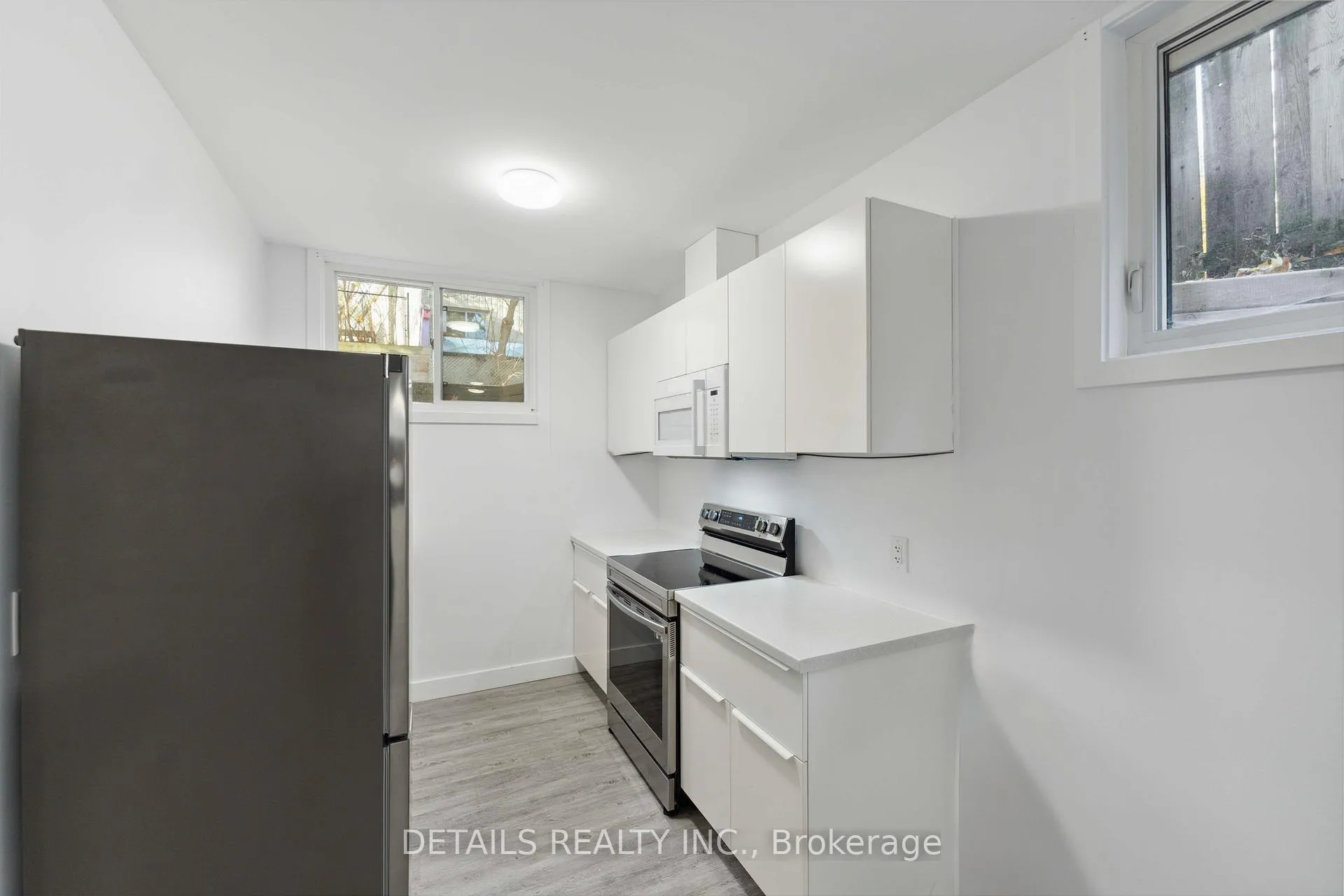 Photo 13 of Unit B, 828 B Maplewood Avenue, Ottawa, Queensway Terrace North — HOMEH