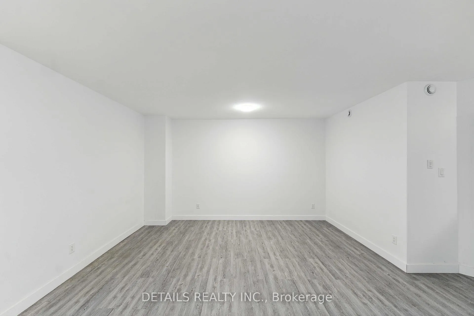 Photo 16 of Unit B, 828 B Maplewood Avenue, Ottawa, Queensway Terrace North — HOMEH