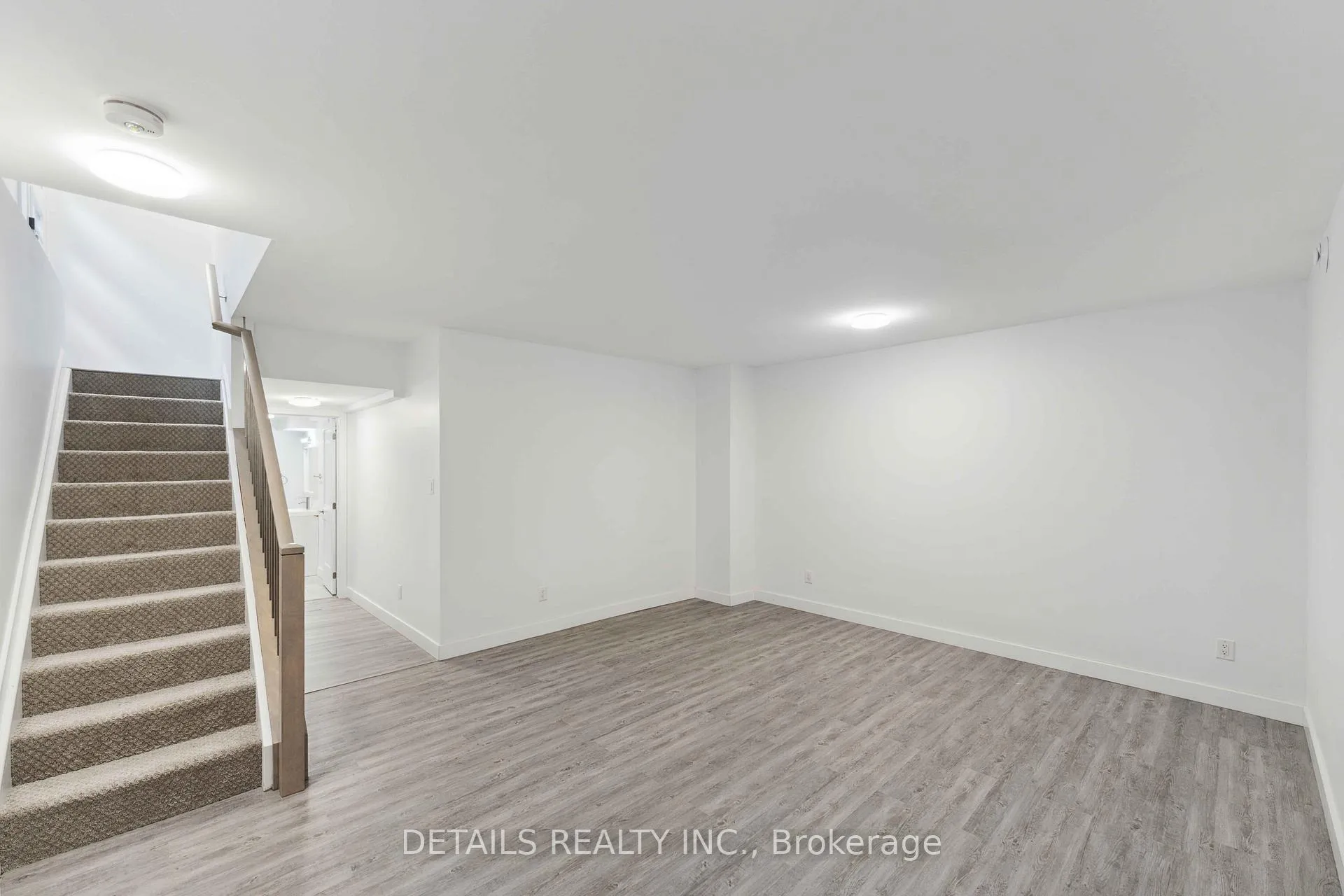 Photo 17 of Unit B, 828 B Maplewood Avenue, Ottawa, Queensway Terrace North — HOMEH
