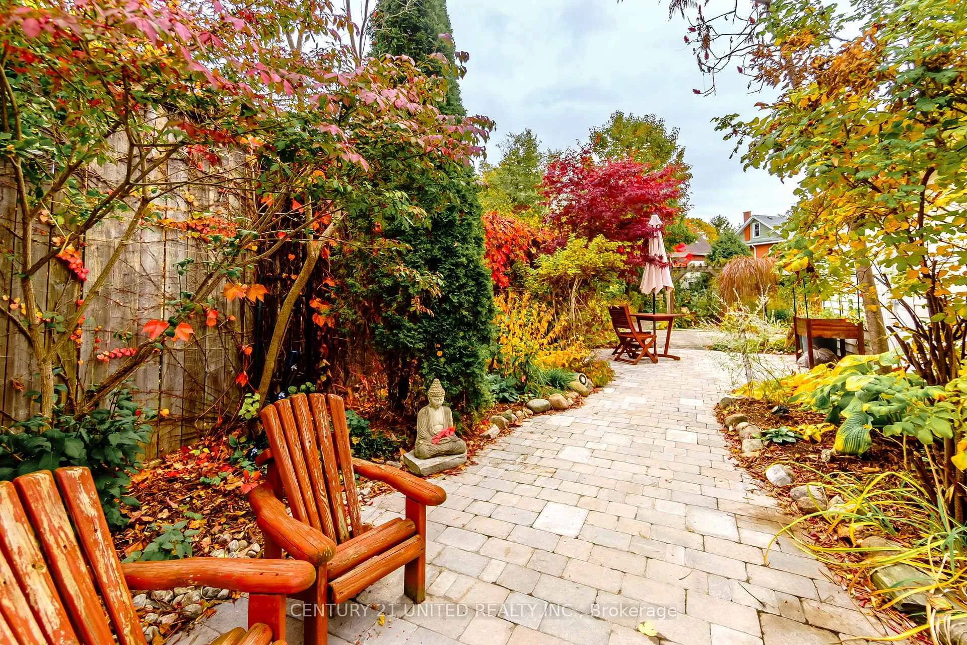 Photo 2 of 458 Driscoll Terrace, Peterborough, Ashburnham Ward 4 — HOMEH