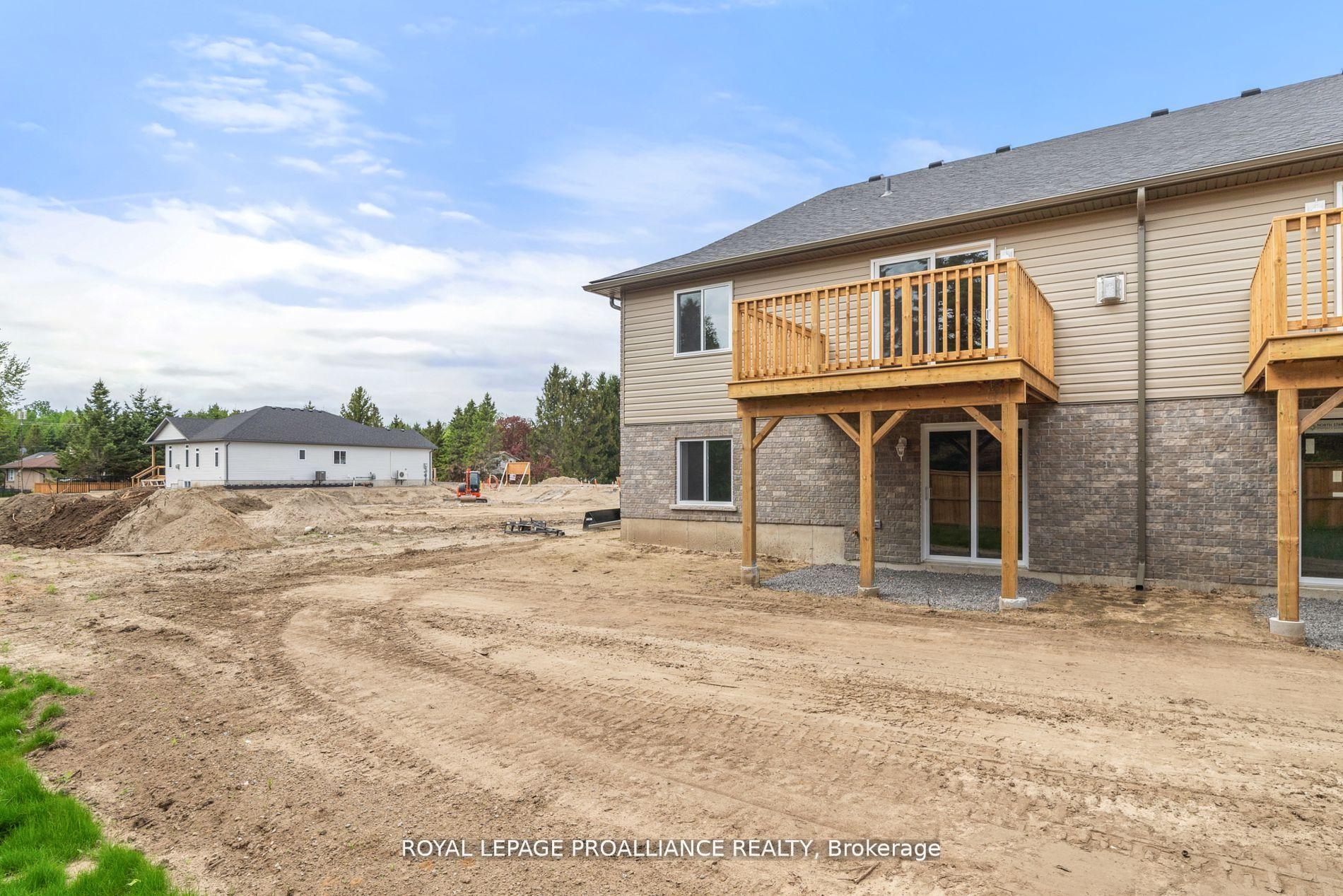 Photo 32 of 19 Clayton John Avenue, Prince Edward County, Sophiasburg Ward — HOMEH