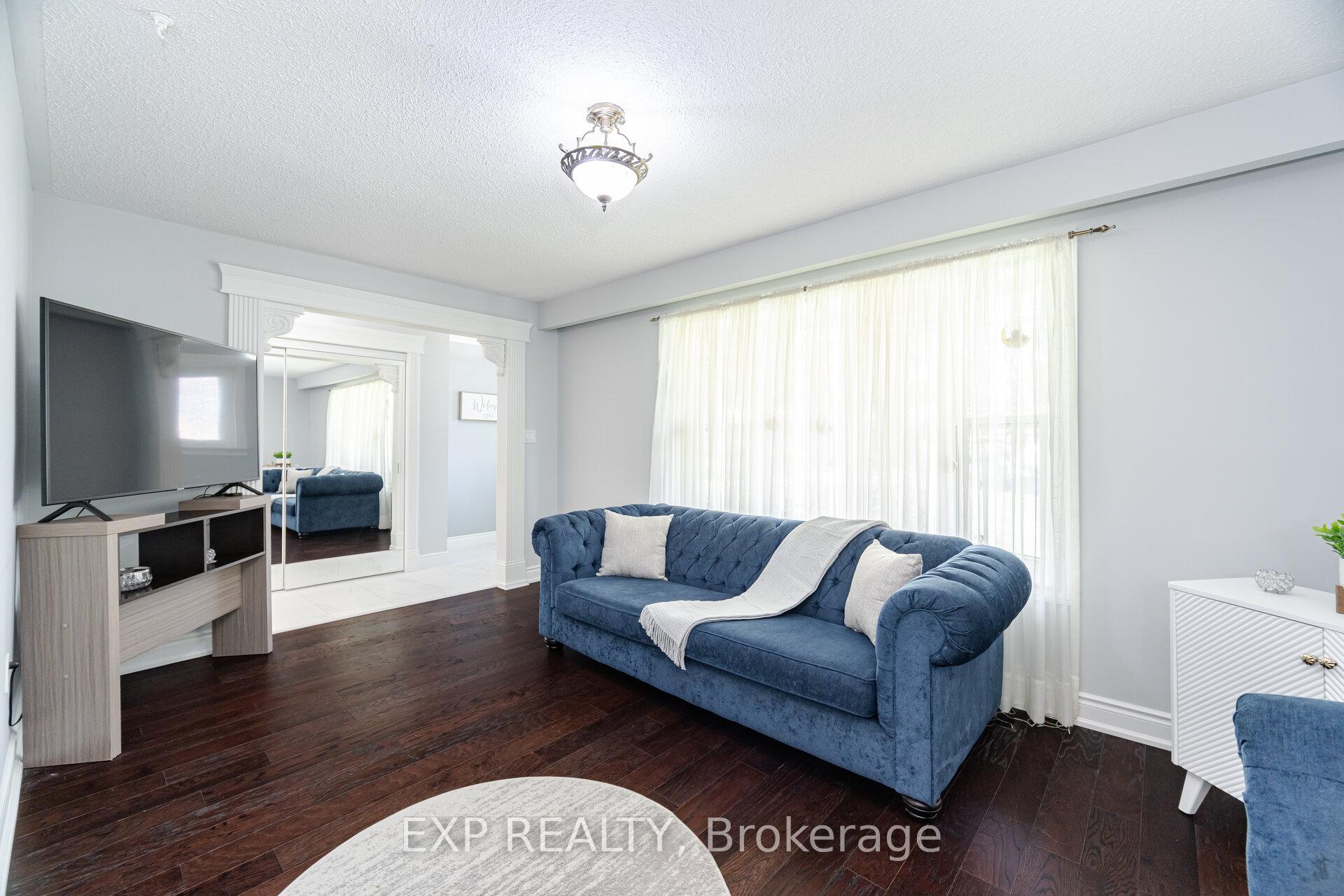 Photo 3 of 767 Tatra Drive, Oshawa, McLaughlin — HOMEH