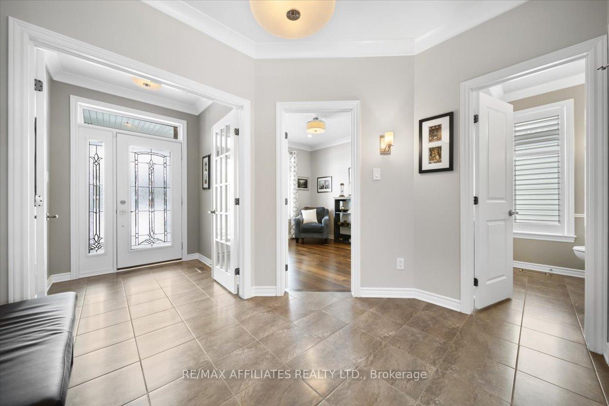 Photo 2 of 285 Chinian Street, Ottawa, Avalon West — HOMEH