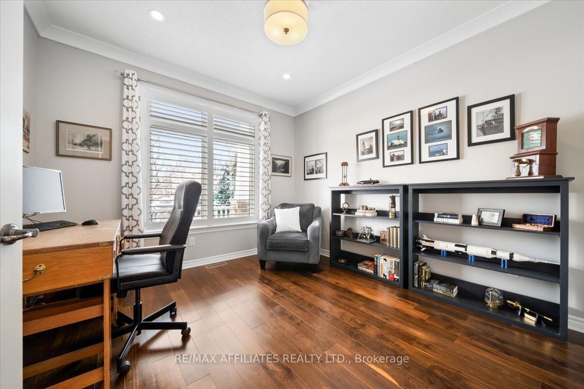 Photo 3 of 285 Chinian Street, Ottawa, Avalon West — HOMEH