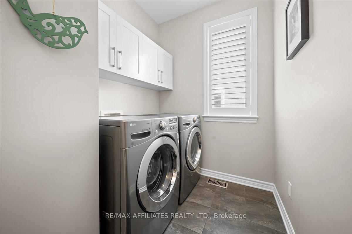 Photo 5 of 285 Chinian Street, Ottawa, Avalon West — HOMEH