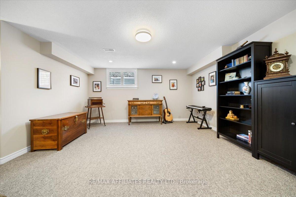 Photo 30 of 285 Chinian Street, Ottawa, Avalon West — HOMEH