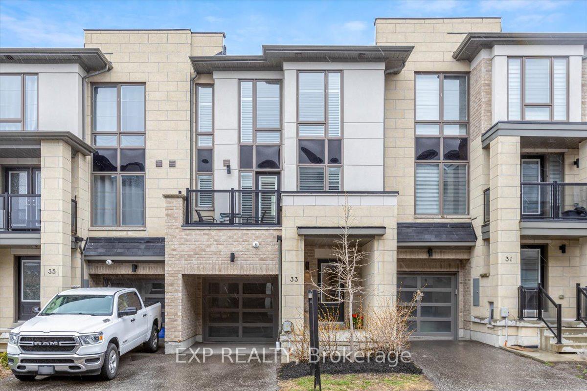 Front of 33 Pallock Hill Way