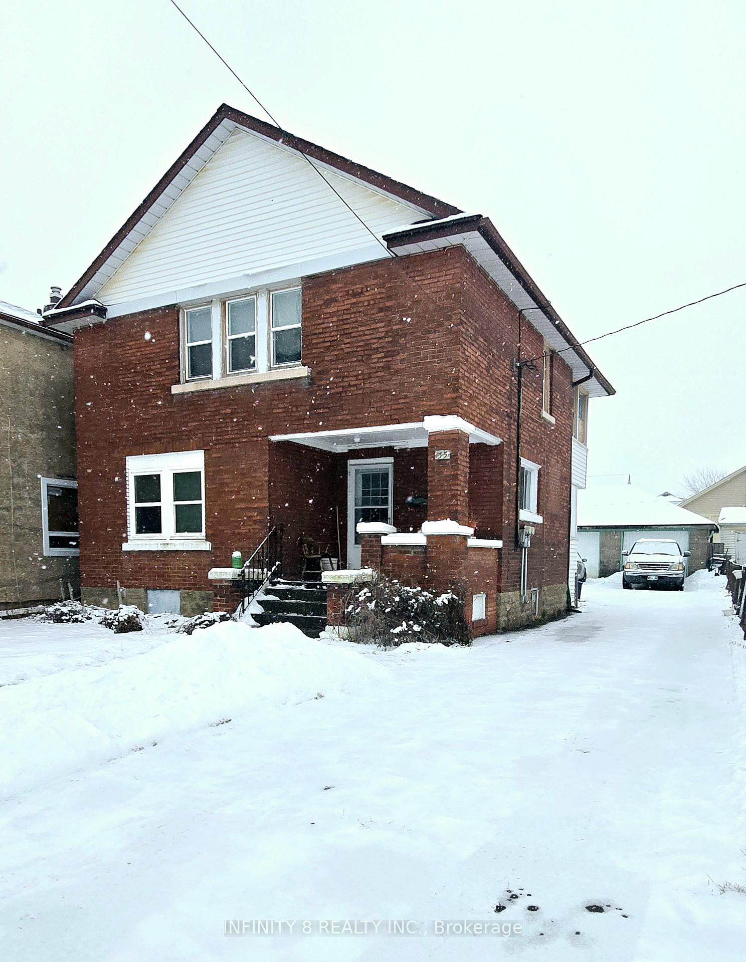 Photo 2 of 35 Albert Street, Welland, Welland Downtown — HOMEH