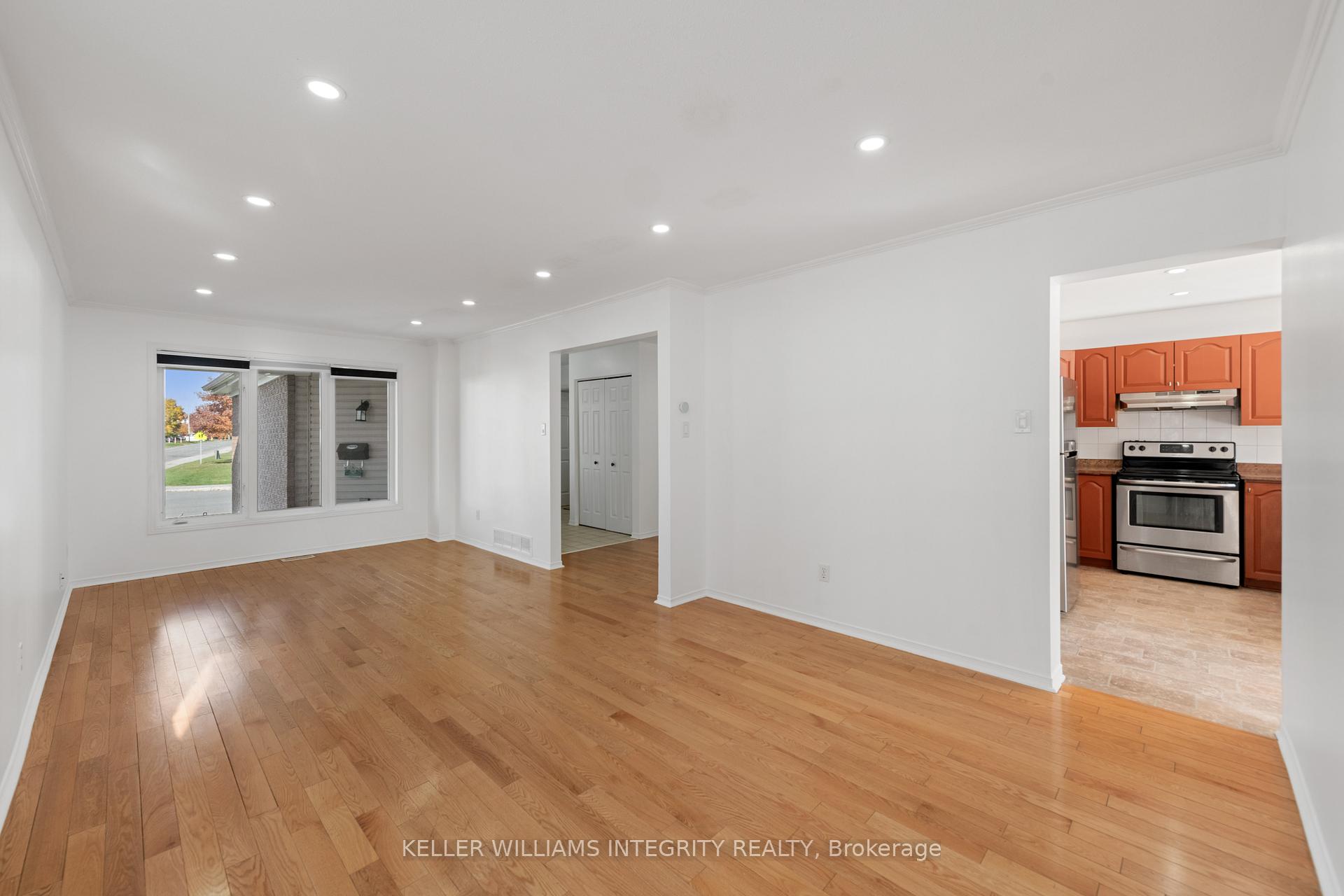 Photo 8 of 2112 Gardenway Drive, Ottawa, Fallingbrook/Gardenway South — HOMEH