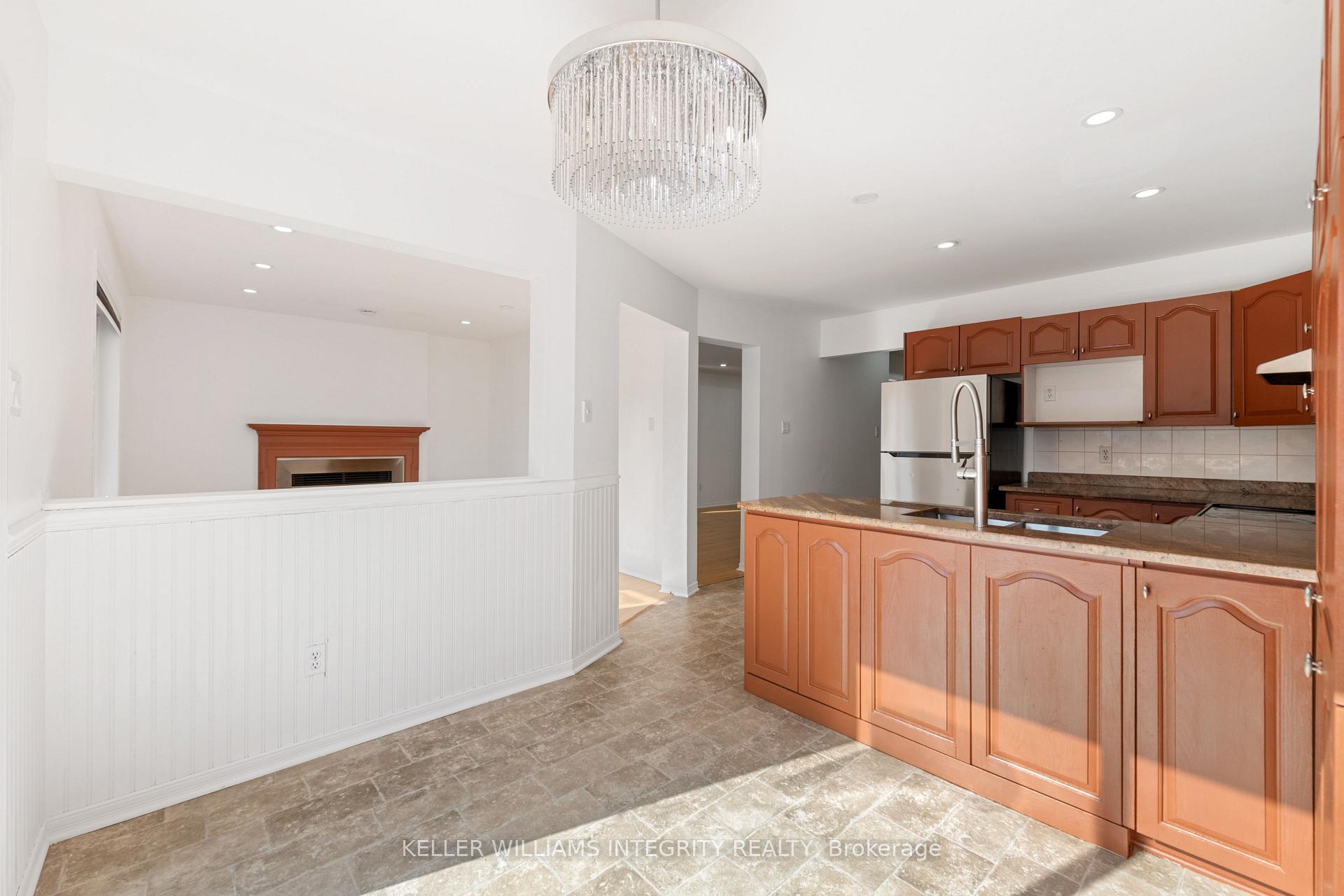 Photo 12 of 2112 Gardenway Drive, Ottawa, Fallingbrook/Gardenway South — HOMEH