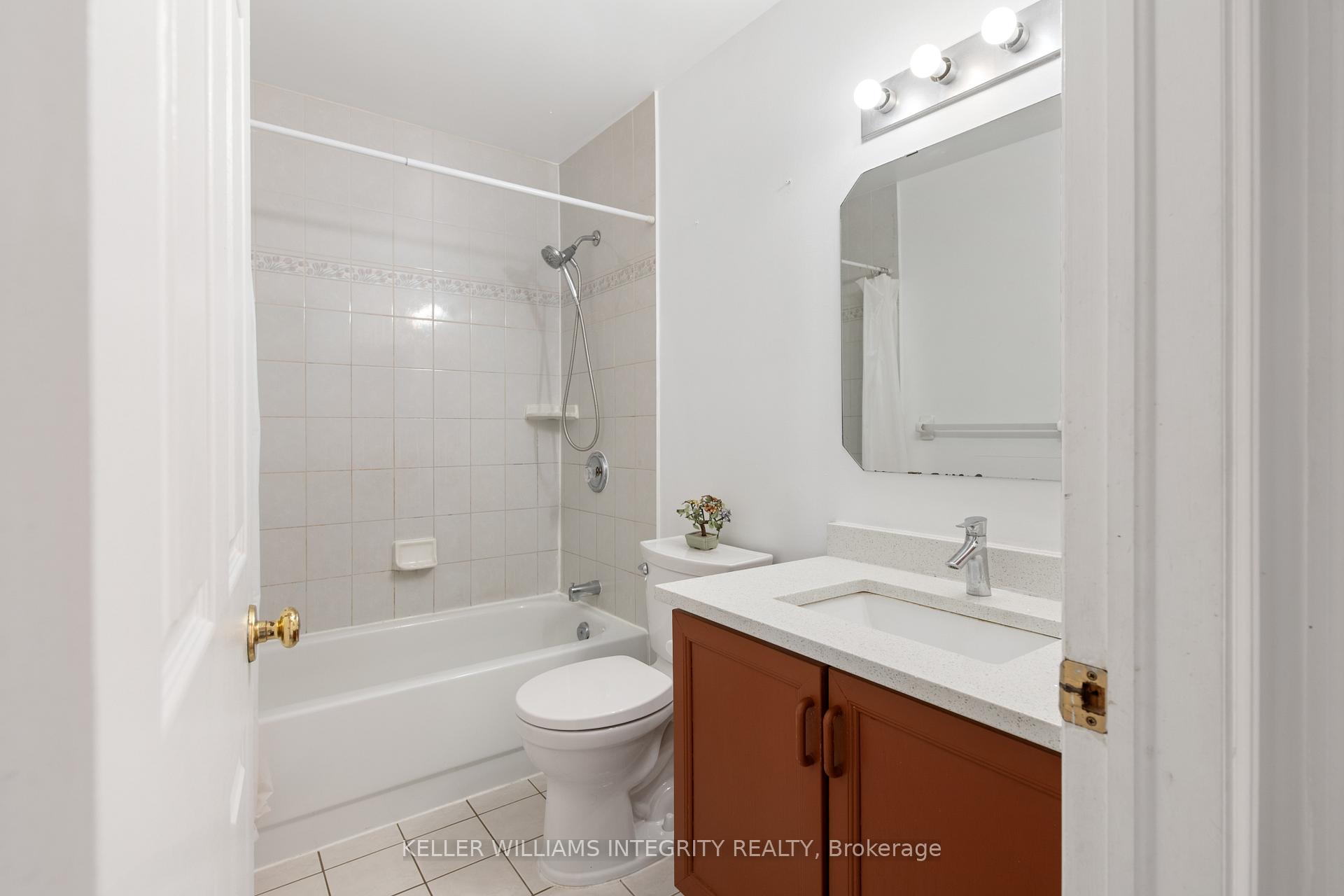 Photo 18 of 2112 Gardenway Drive, Ottawa, Fallingbrook/Gardenway South — HOMEH