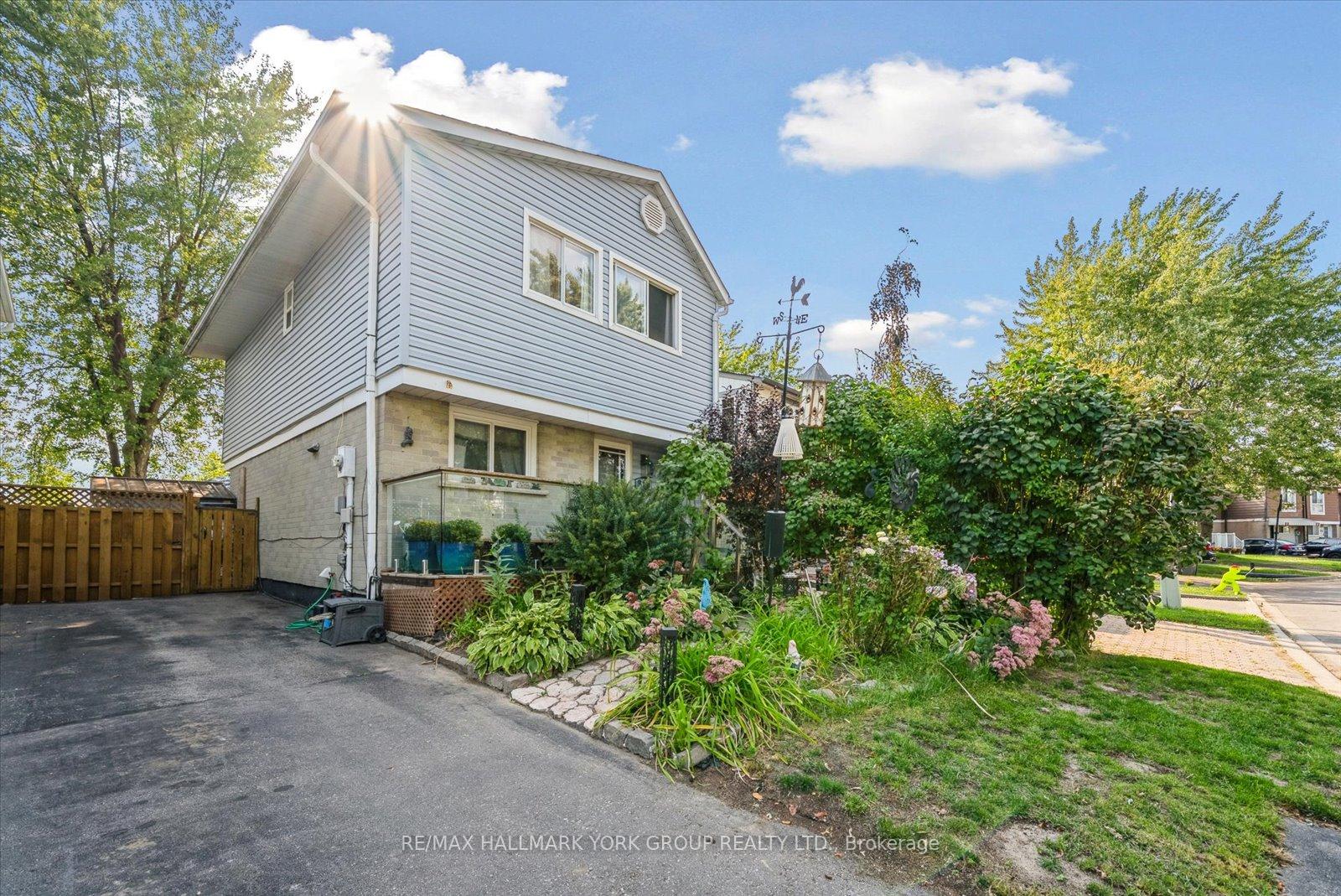 Photo 1 of 31 Jacobs Square, Brampton, Northgate — HOMEH