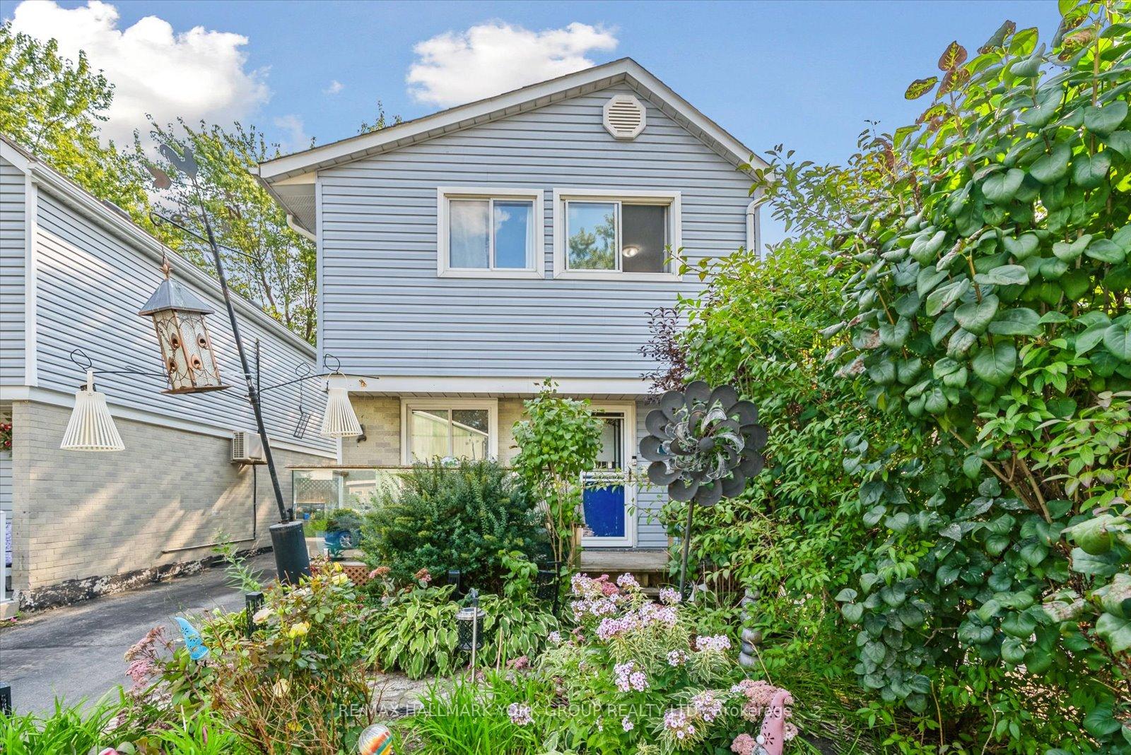 Photo 2 of 31 Jacobs Square, Brampton, Northgate — HOMEH