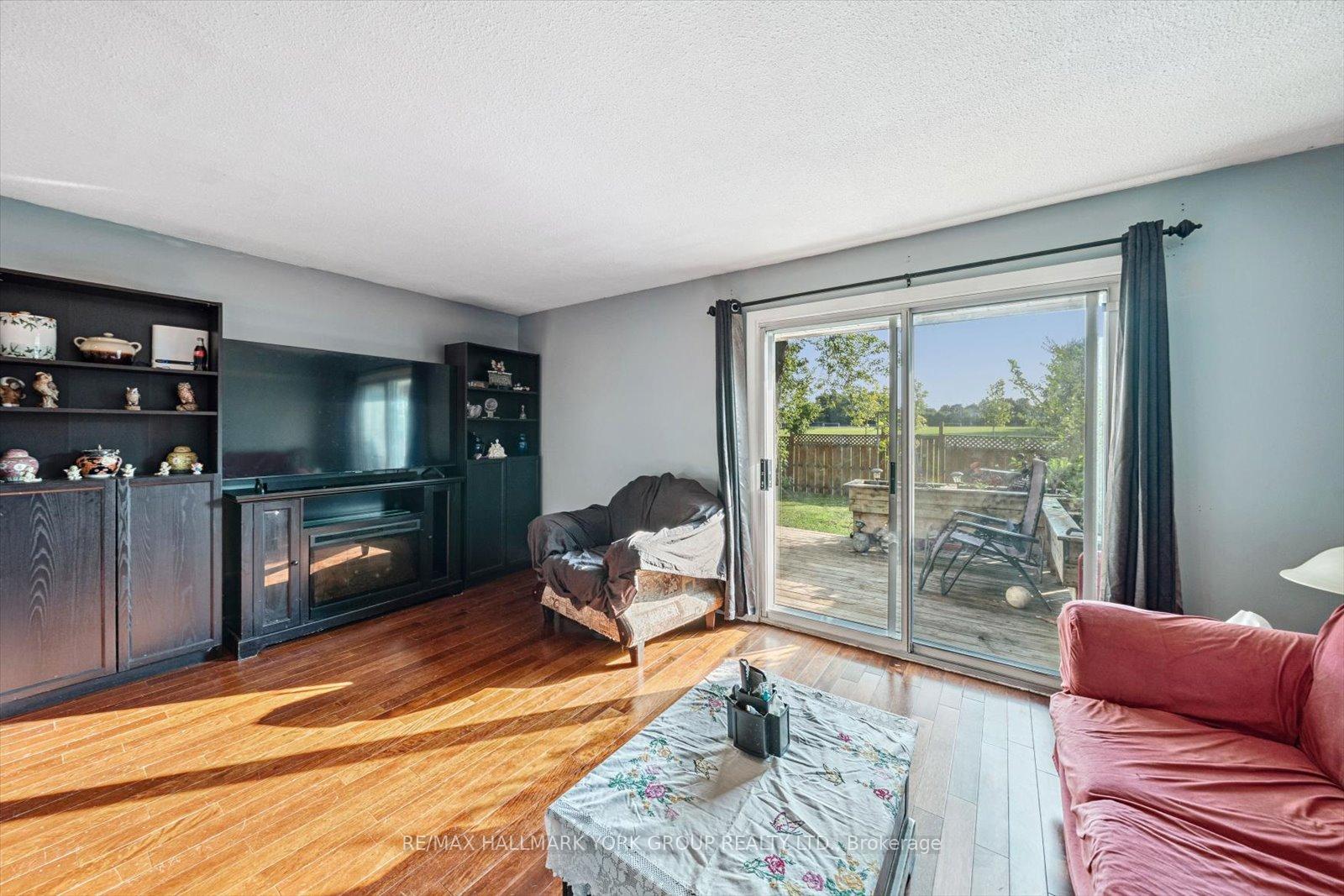 Photo 23 of 31 Jacobs Square, Brampton, Northgate — HOMEH