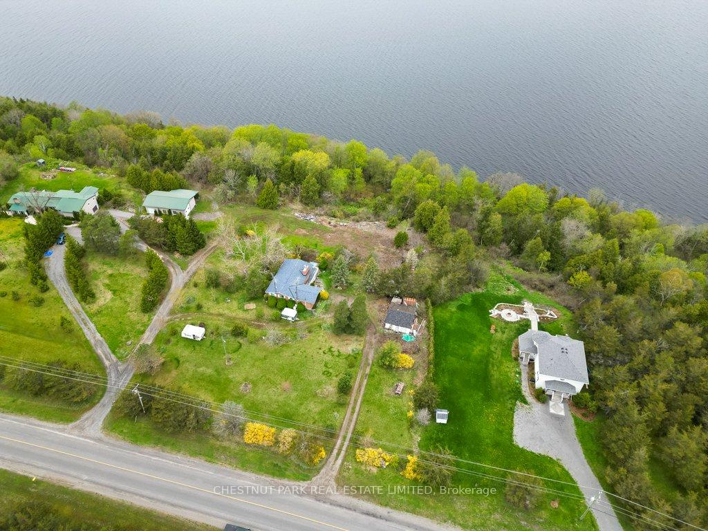 Front of 2035 County Rd 7