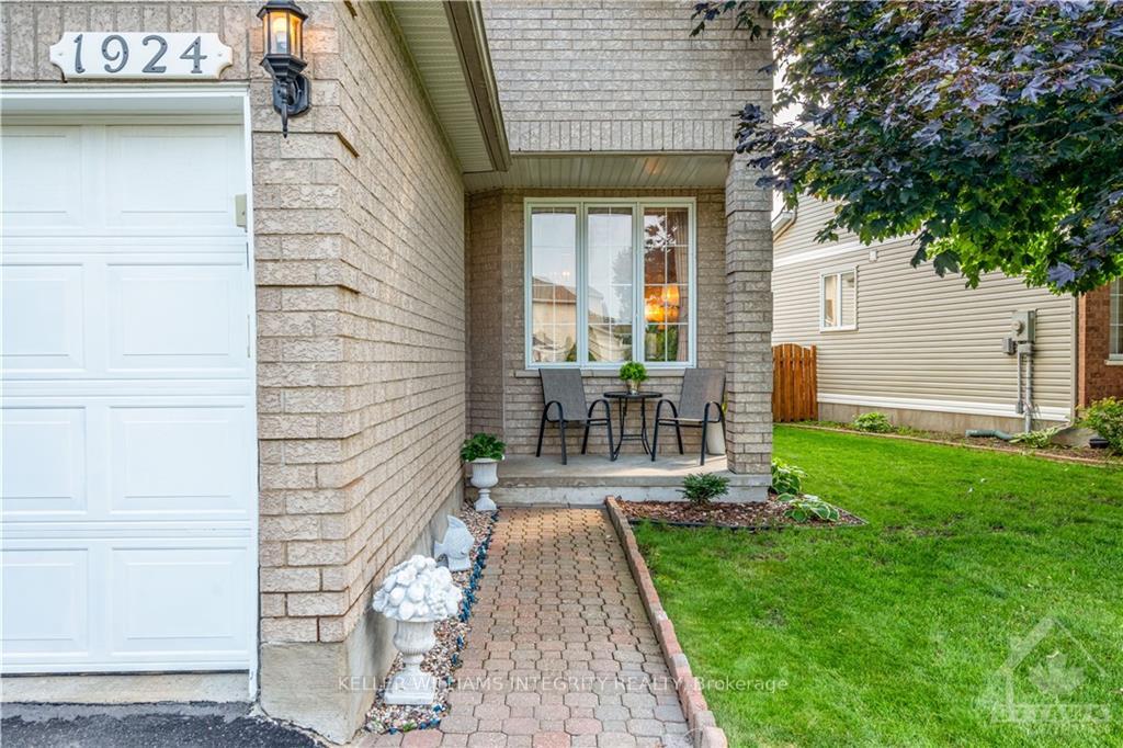 Photo 2 of 1924 Lobelia Way, Ottawa, Springridge/East Village — HOMEH
