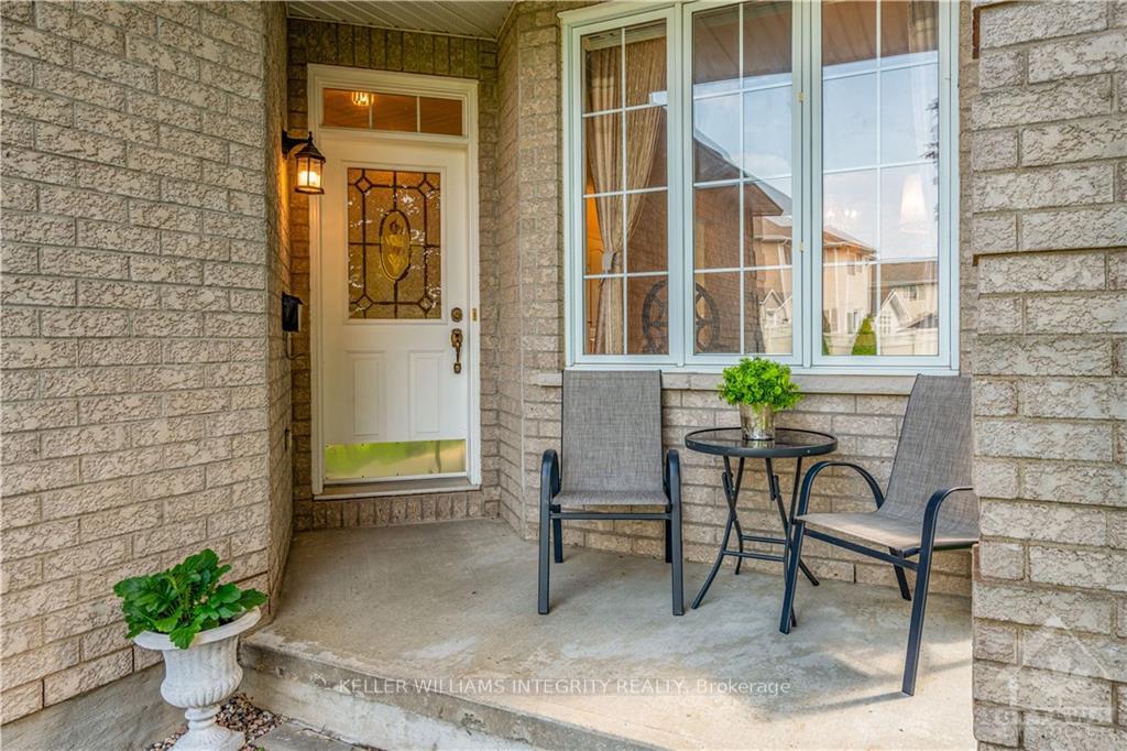 Photo 3 of 1924 Lobelia Way, Ottawa, Springridge/East Village — HOMEH