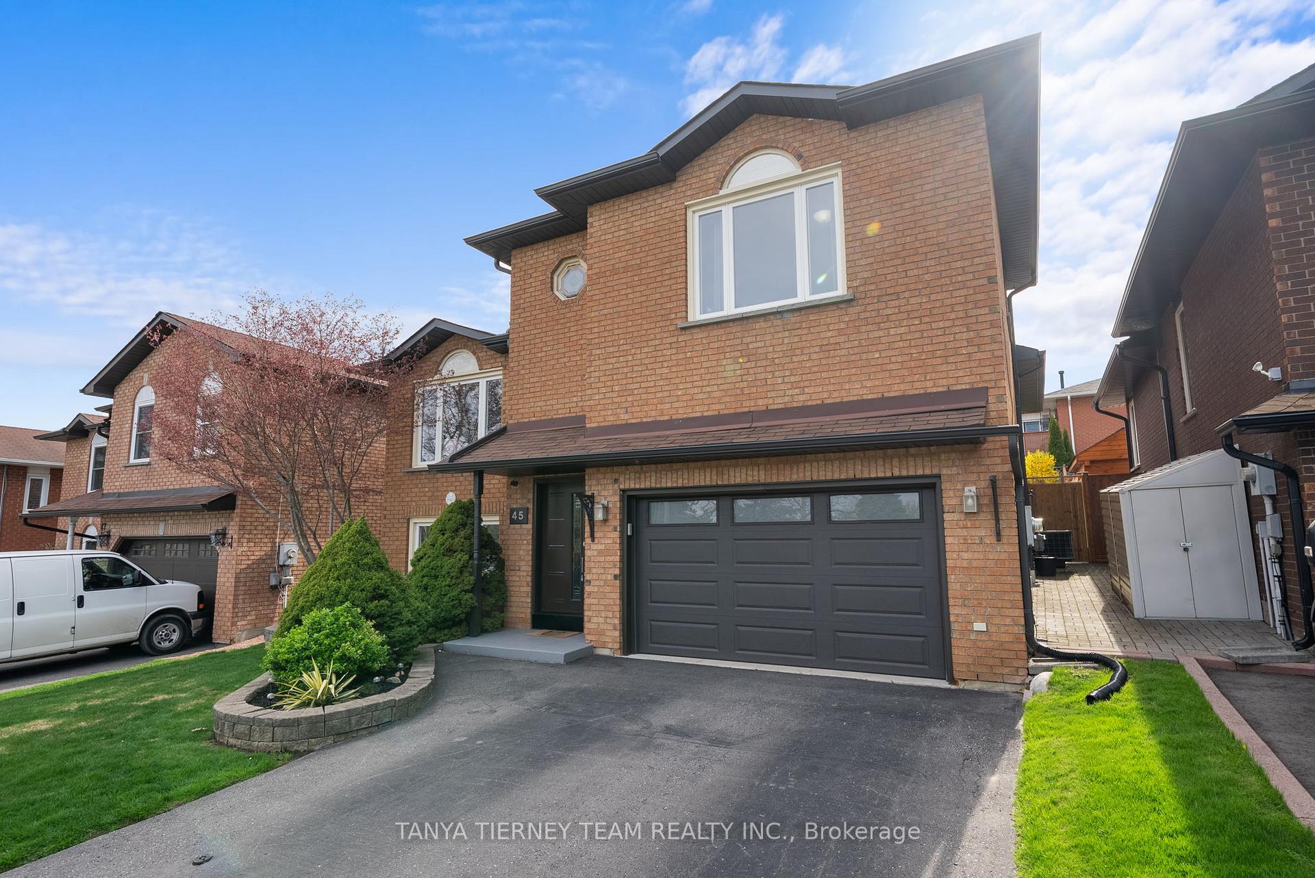 Photo 4 of 45 Limestone Crescent, Whitby, Pringle Creek — HOMEH