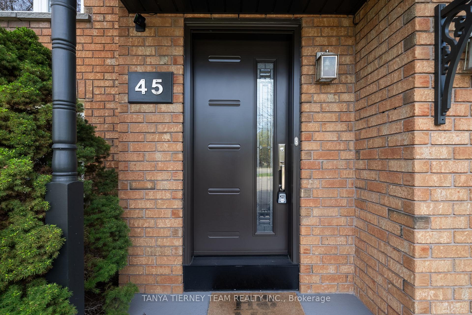 Photo 5 of 45 Limestone Crescent, Whitby, Pringle Creek — HOMEH