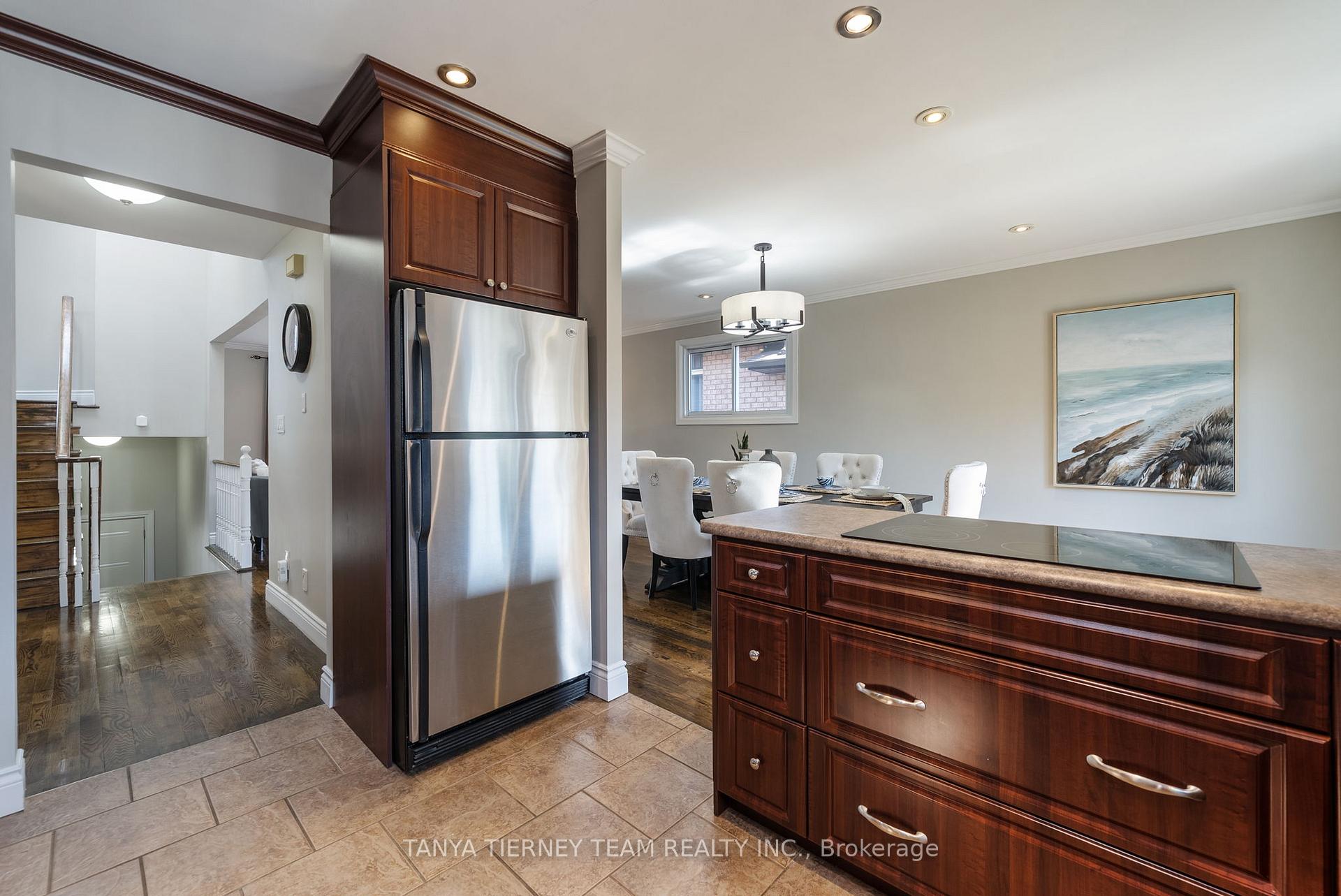 Photo 17 of 45 Limestone Crescent, Whitby, Pringle Creek — HOMEH