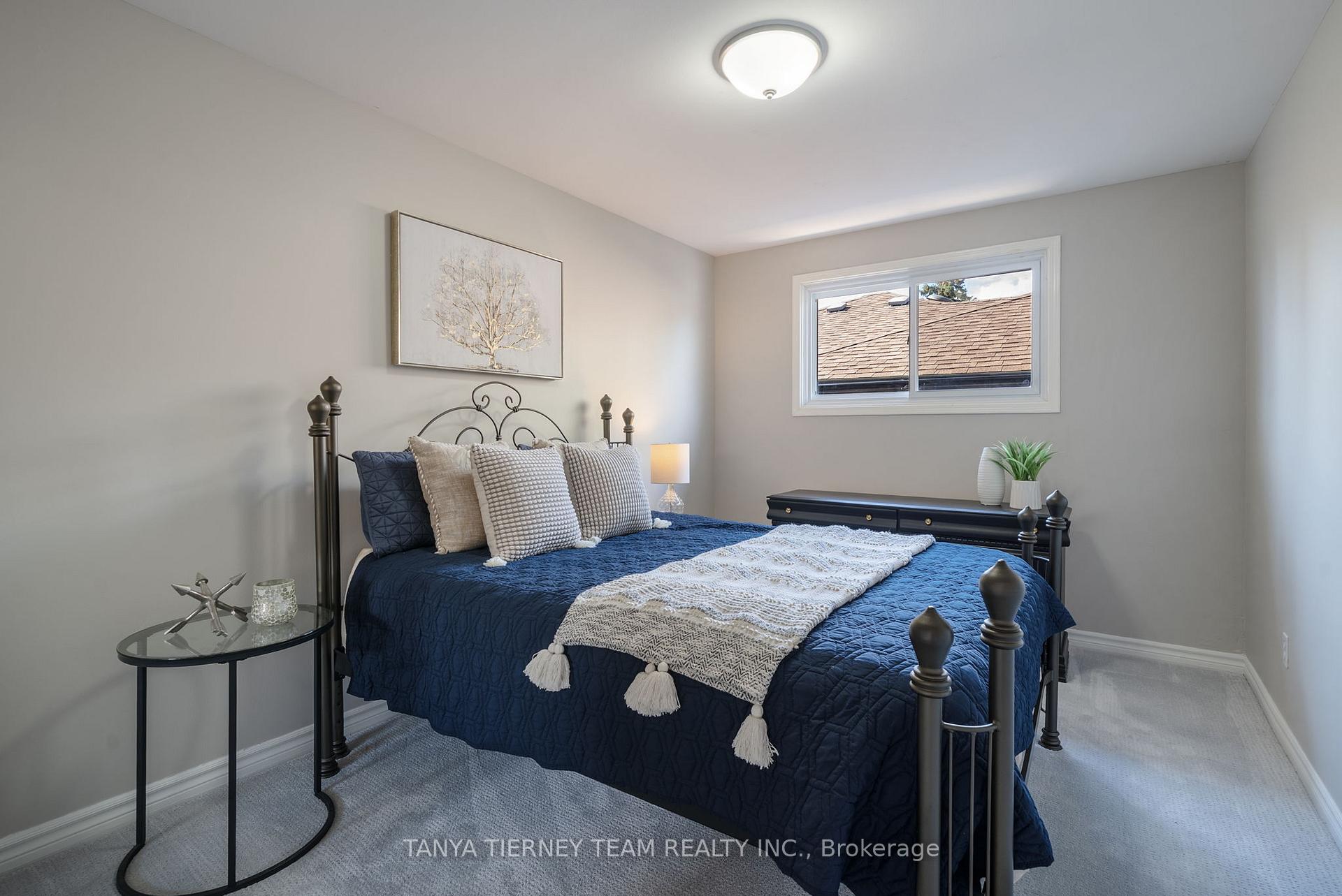 Photo 25 of 45 Limestone Crescent, Whitby, Pringle Creek — HOMEH