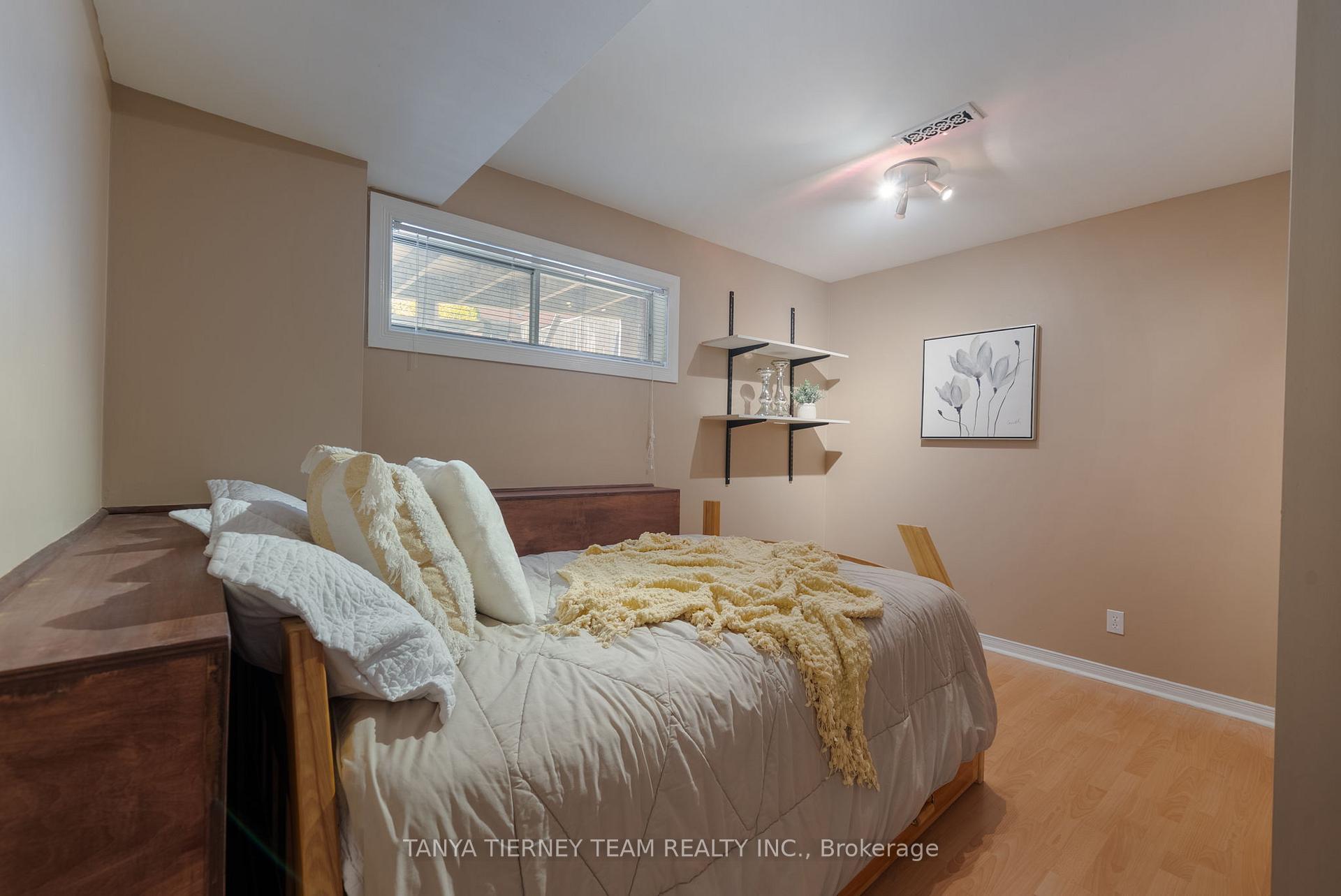 Photo 39 of 45 Limestone Crescent, Whitby, Pringle Creek — HOMEH