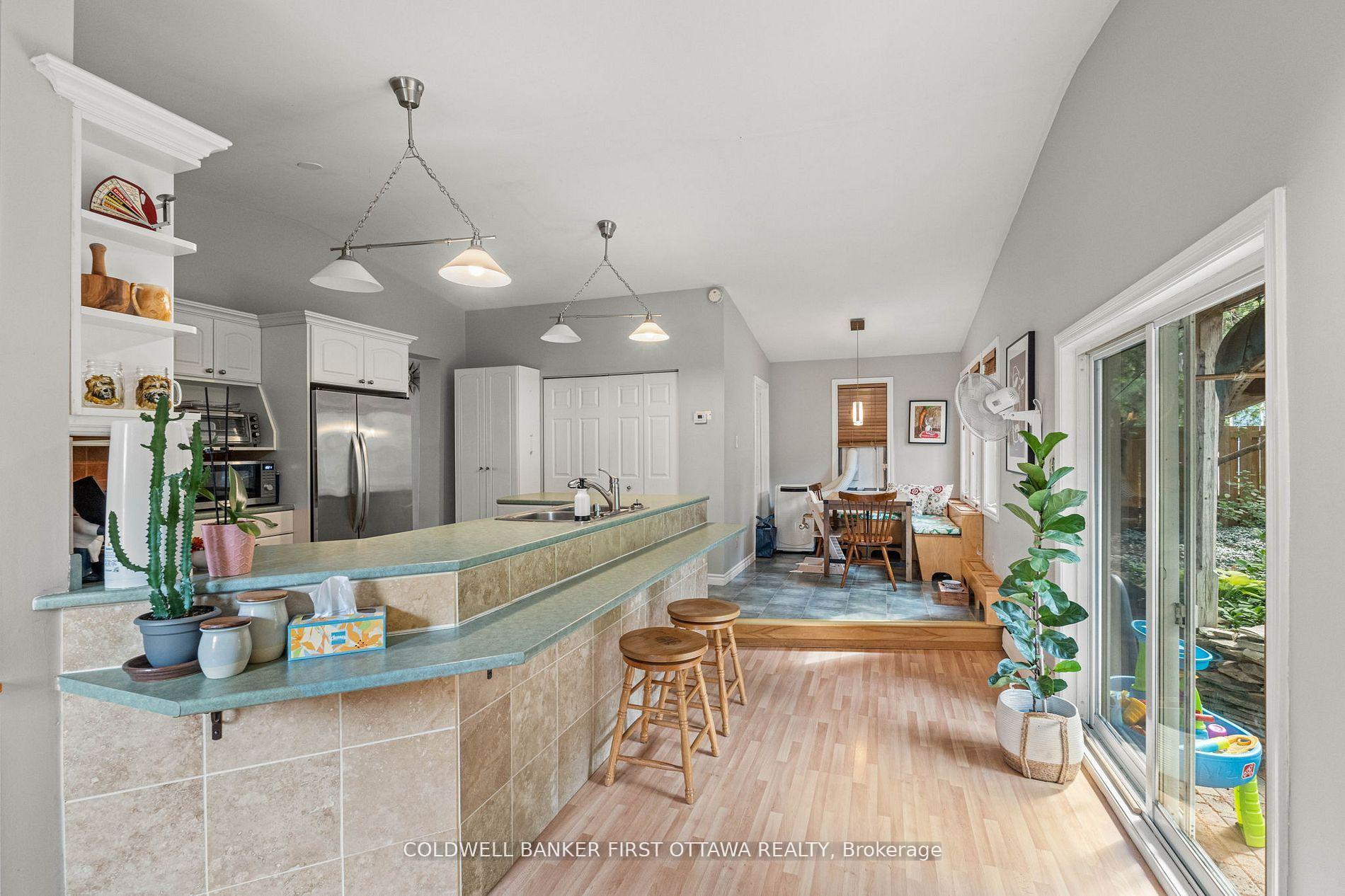 Photo 18 of 2704 Don Street, Ottawa, Britannia — HOMEH
