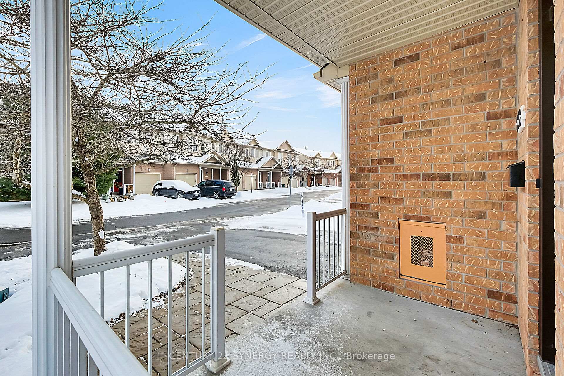 Photo 4 of 252 PARKROSE private, Ottawa, Chatelaine Village — HOMEH