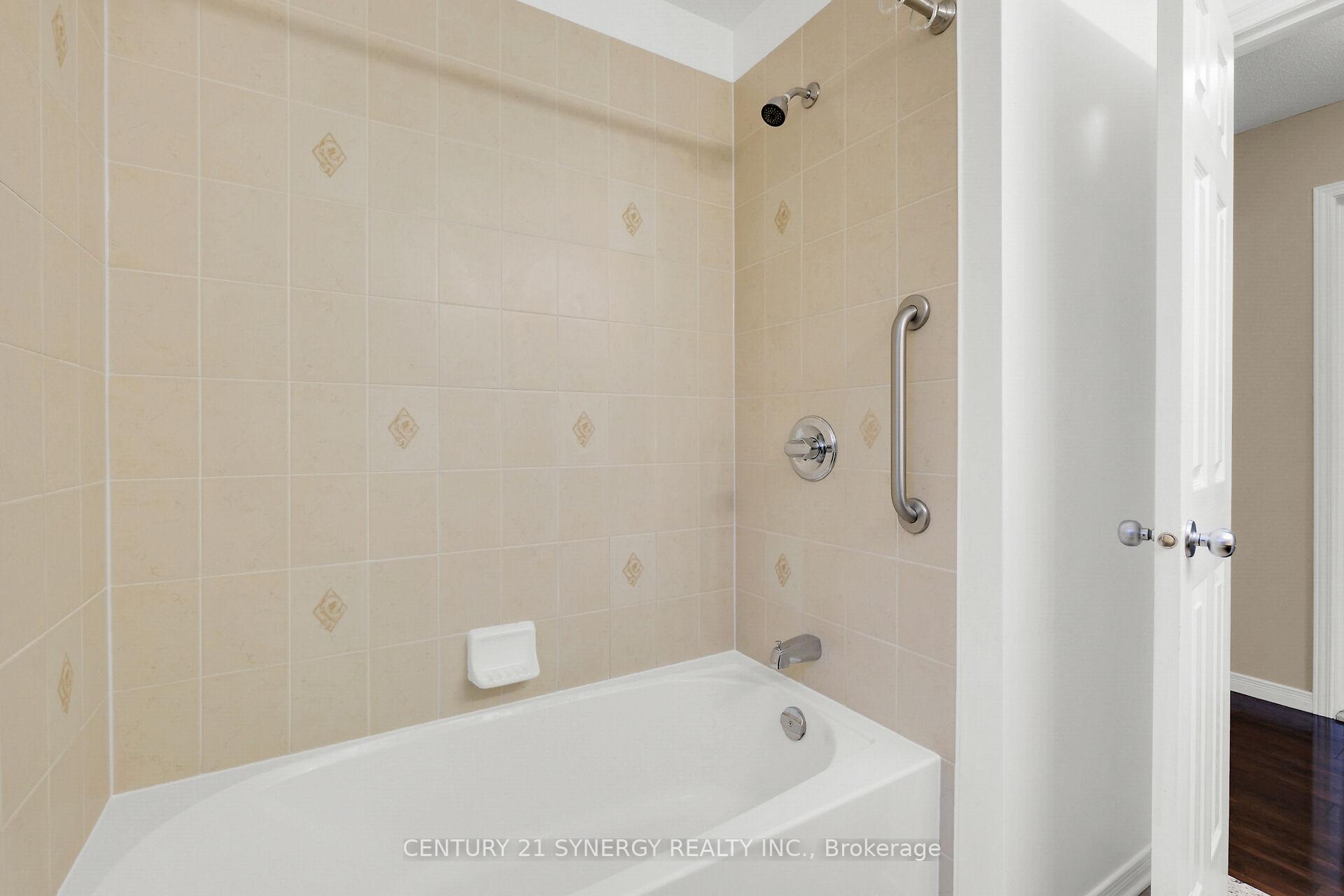 Photo 25 of 252 PARKROSE private, Ottawa, Chatelaine Village — HOMEH