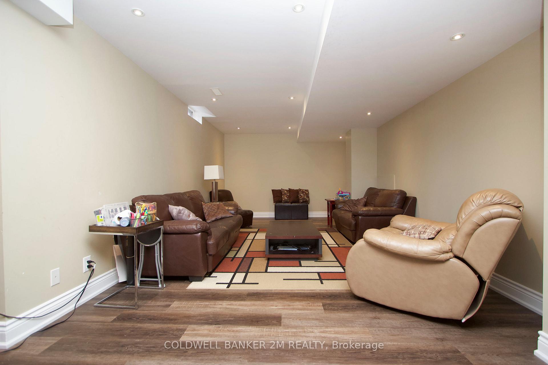 Photo 32 of 3 Pogson Drive, Whitby, Rolling Acres — HOMEH