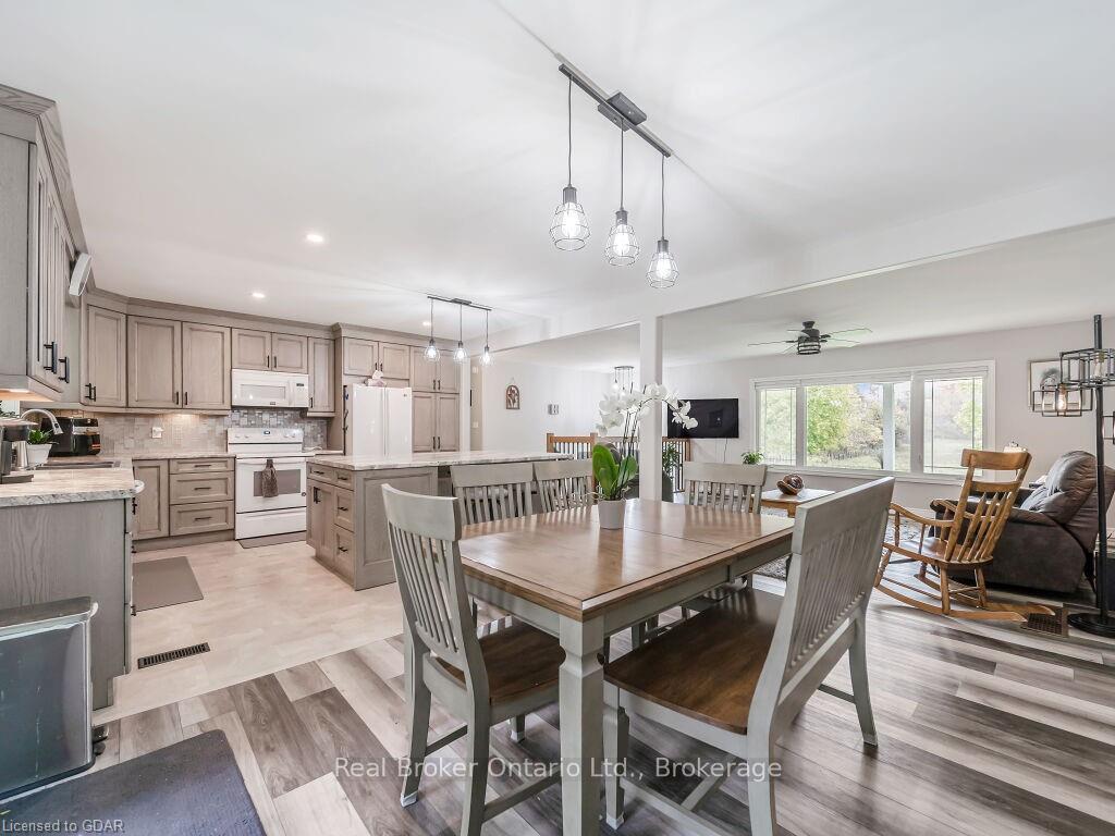 Photo 14 of 150 Cambridge Street, Arran-Elderslie — HOMEH