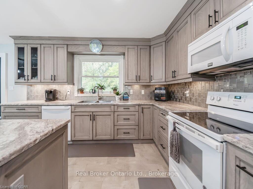 Photo 15 of 150 Cambridge Street, Arran-Elderslie — HOMEH