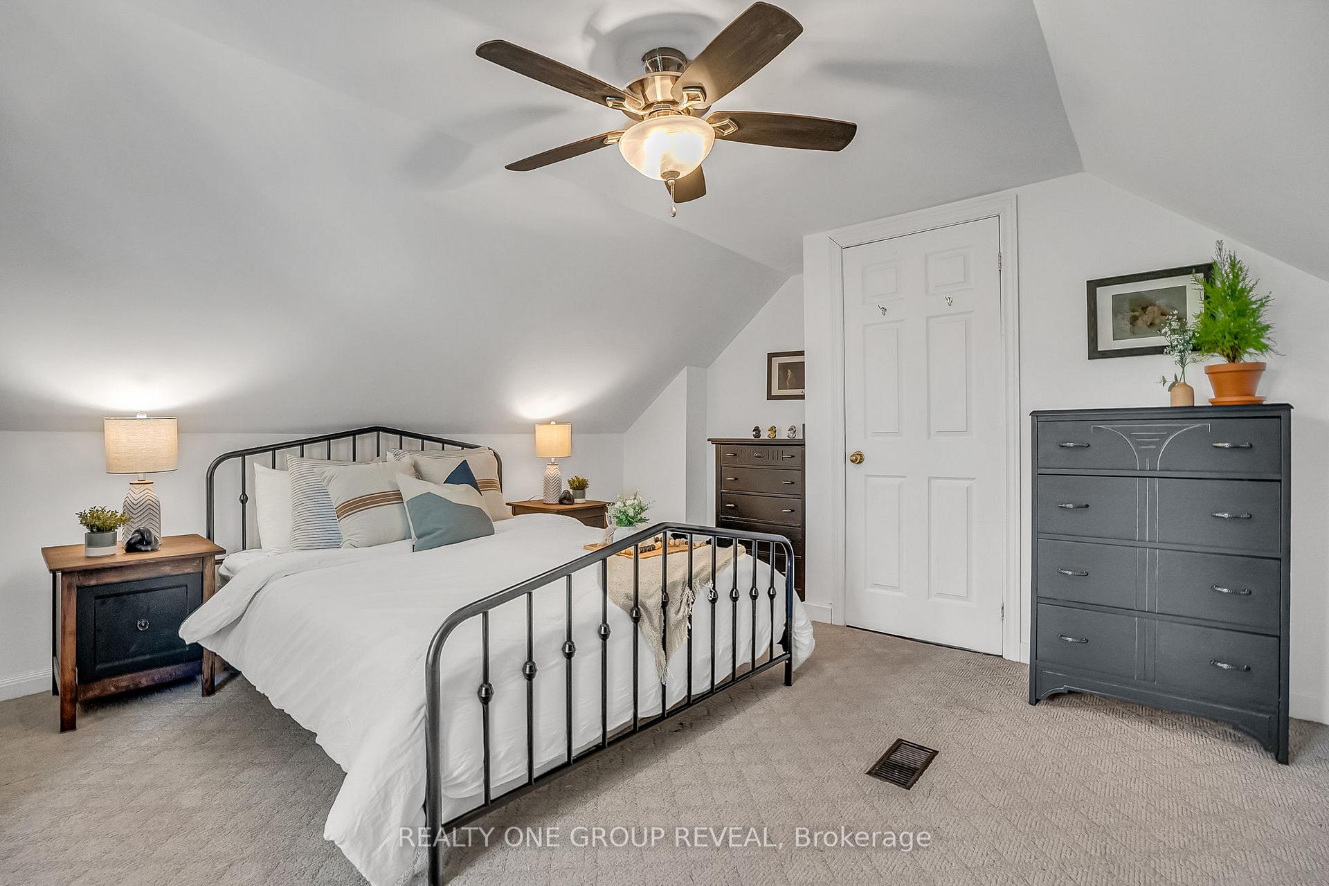 Photo 30 of 616 Somerville Avenue, Oshawa, O'Neill — HOMEH