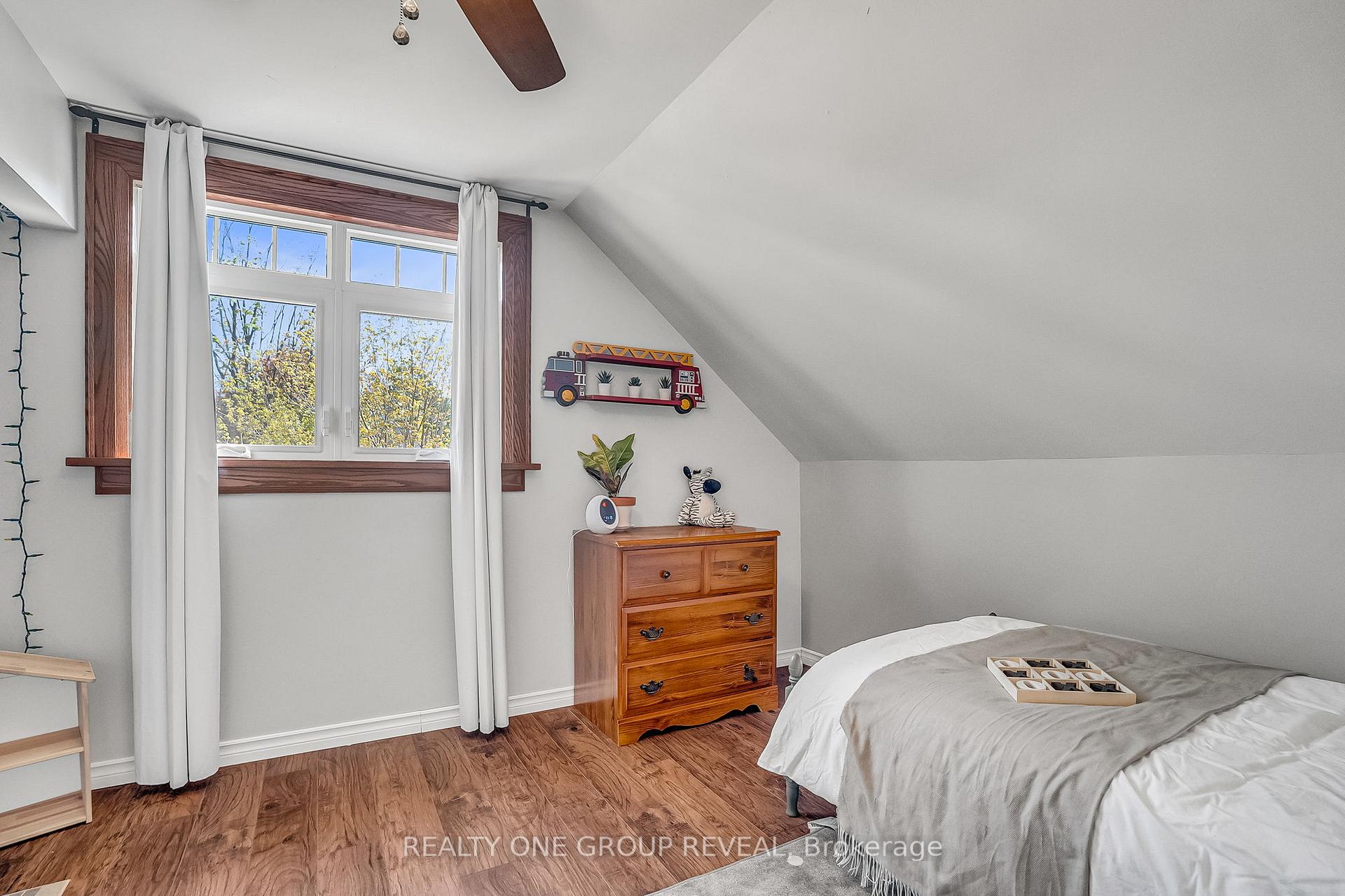 Photo 33 of 616 Somerville Avenue, Oshawa, O'Neill — HOMEH