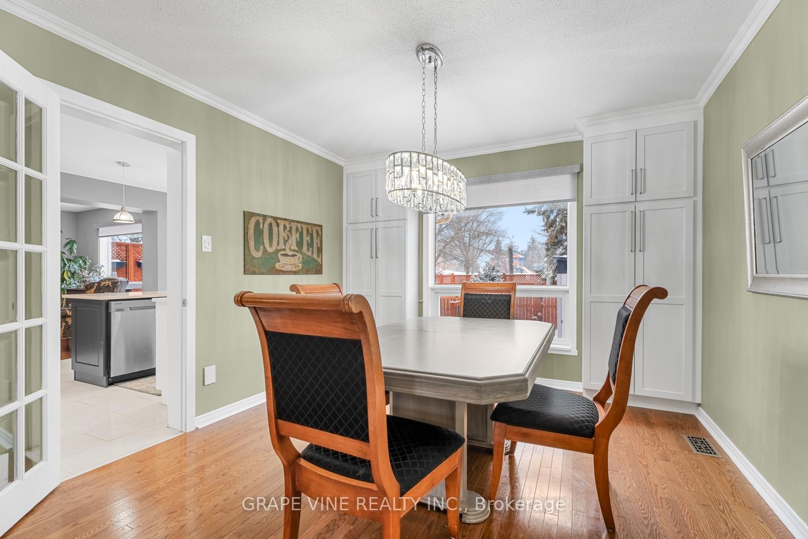 Photo 8 of 1874 Leclair Crescent, Ottawa, Queenswood Heights South — HOMEH