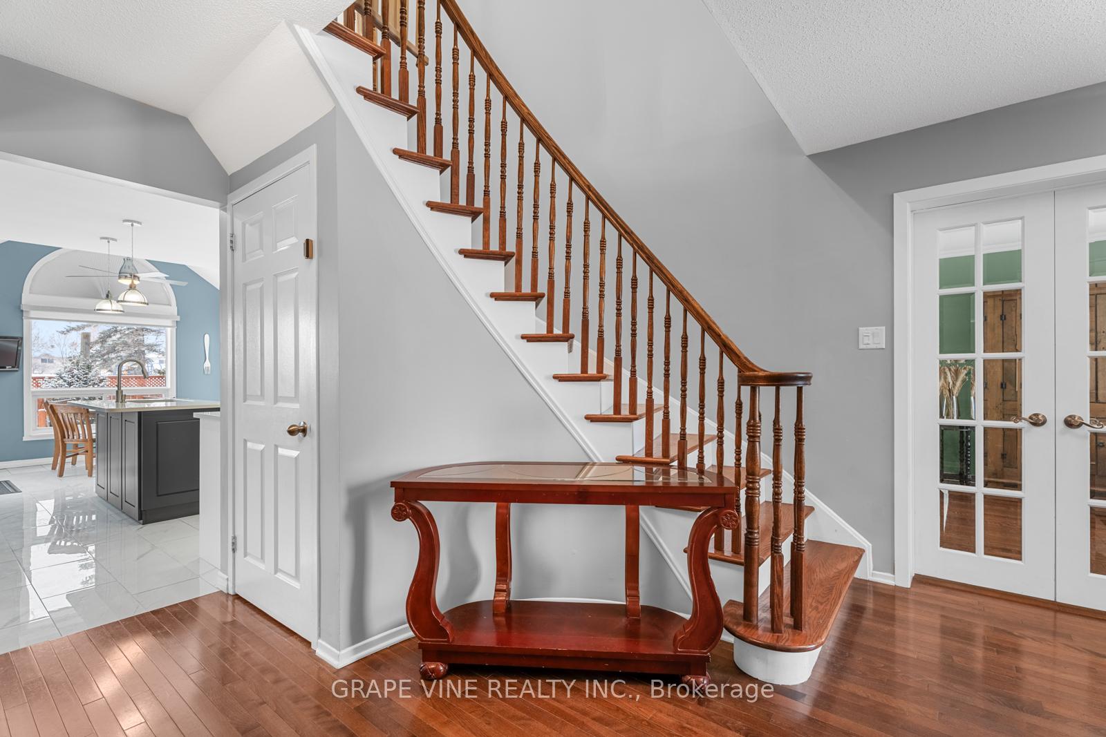 Photo 20 of 1874 Leclair Crescent, Ottawa, Queenswood Heights South — HOMEH